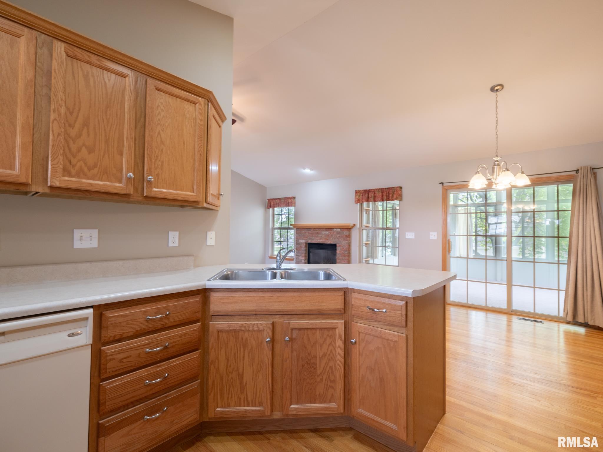 1204 Harbor Way, Chillicothe, Illinois image 10