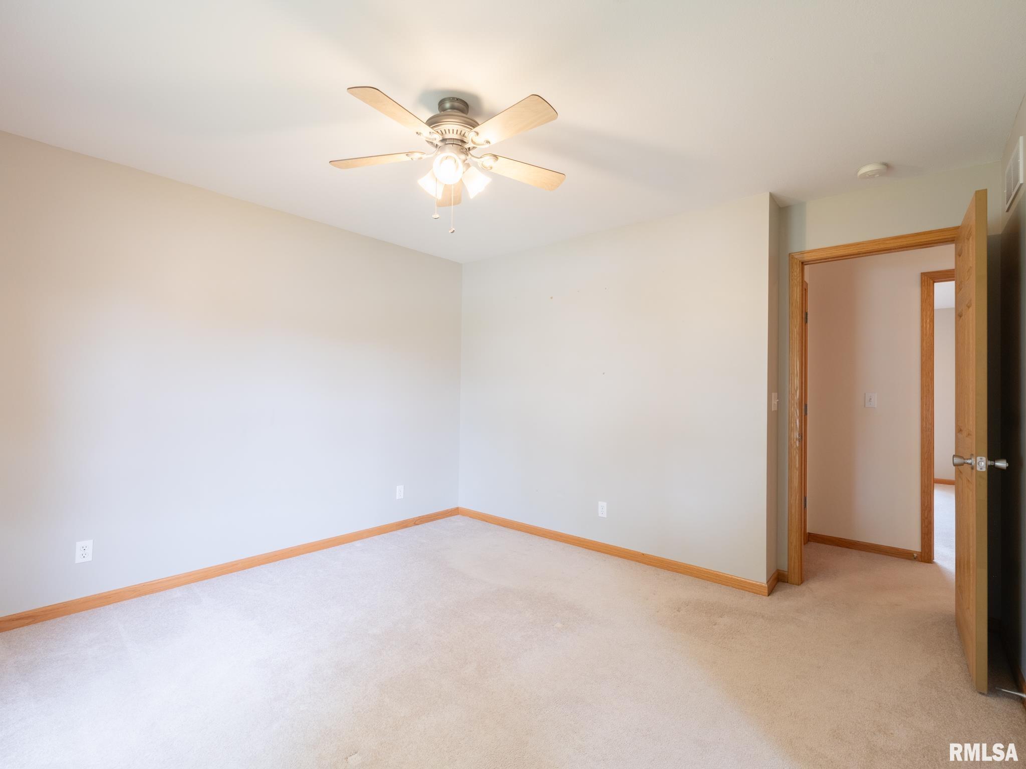 1204 Harbor Way, Chillicothe, Illinois image 35