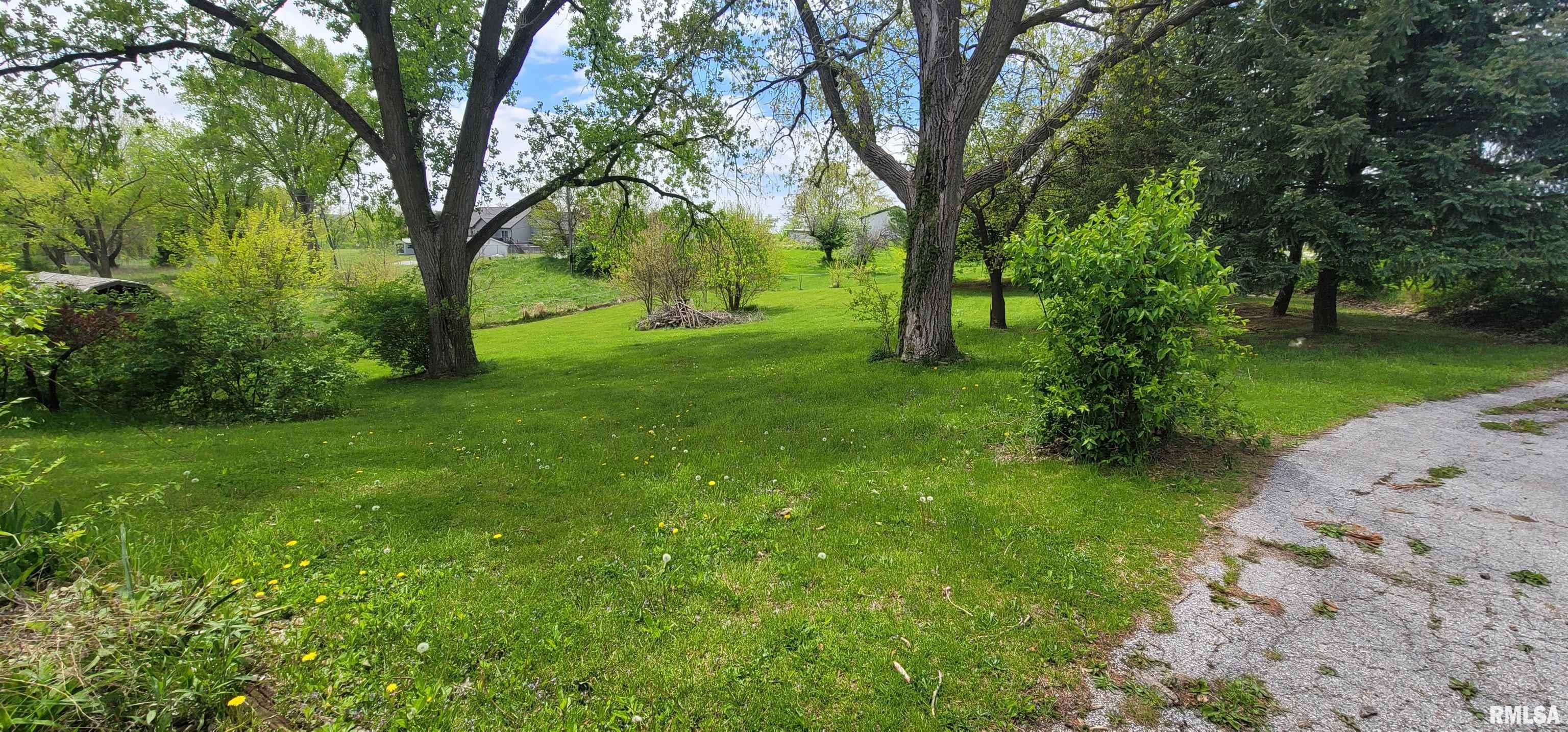 11115 145th Street, Davenport, Iowa image 3