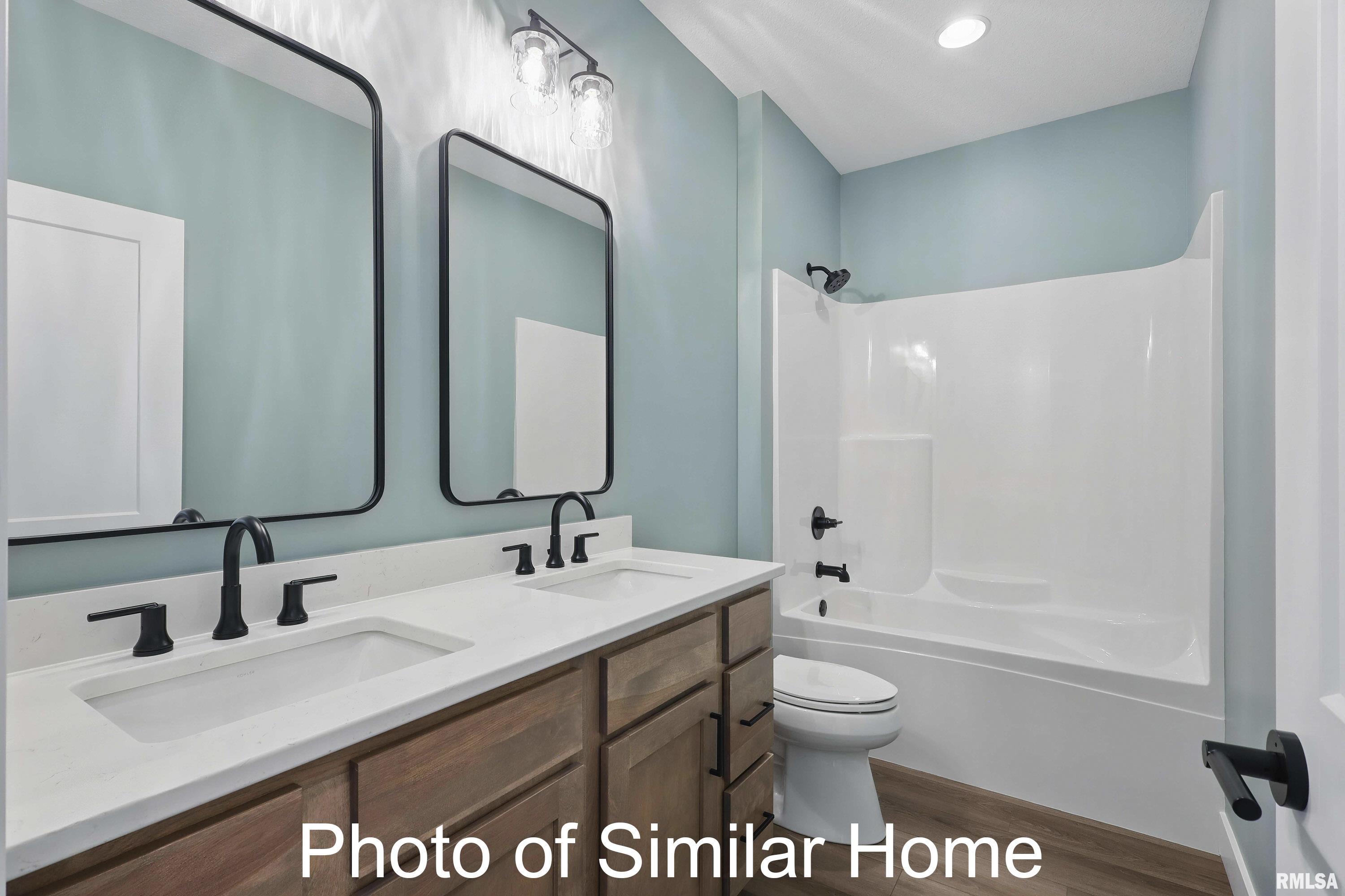 7116 Spring Creek Drive, Bettendorf, Iowa image 23