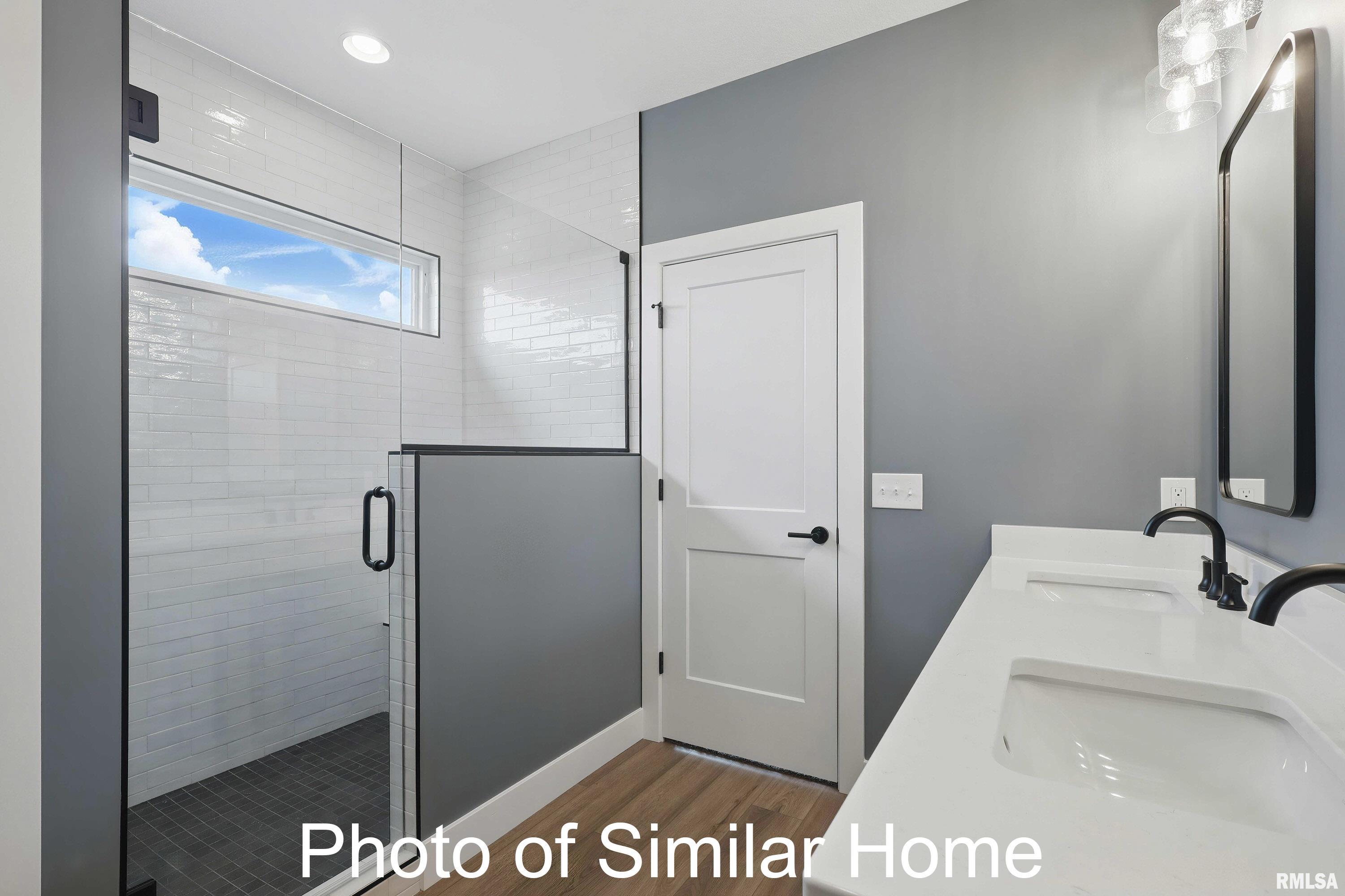 7116 Spring Creek Drive, Bettendorf, Iowa image 30