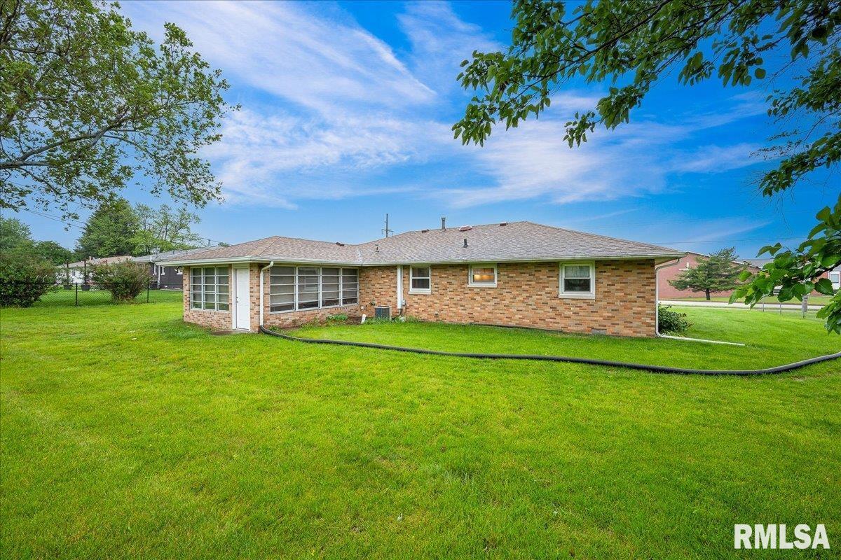 2449 Centennial Drive, Washington, Illinois image 18