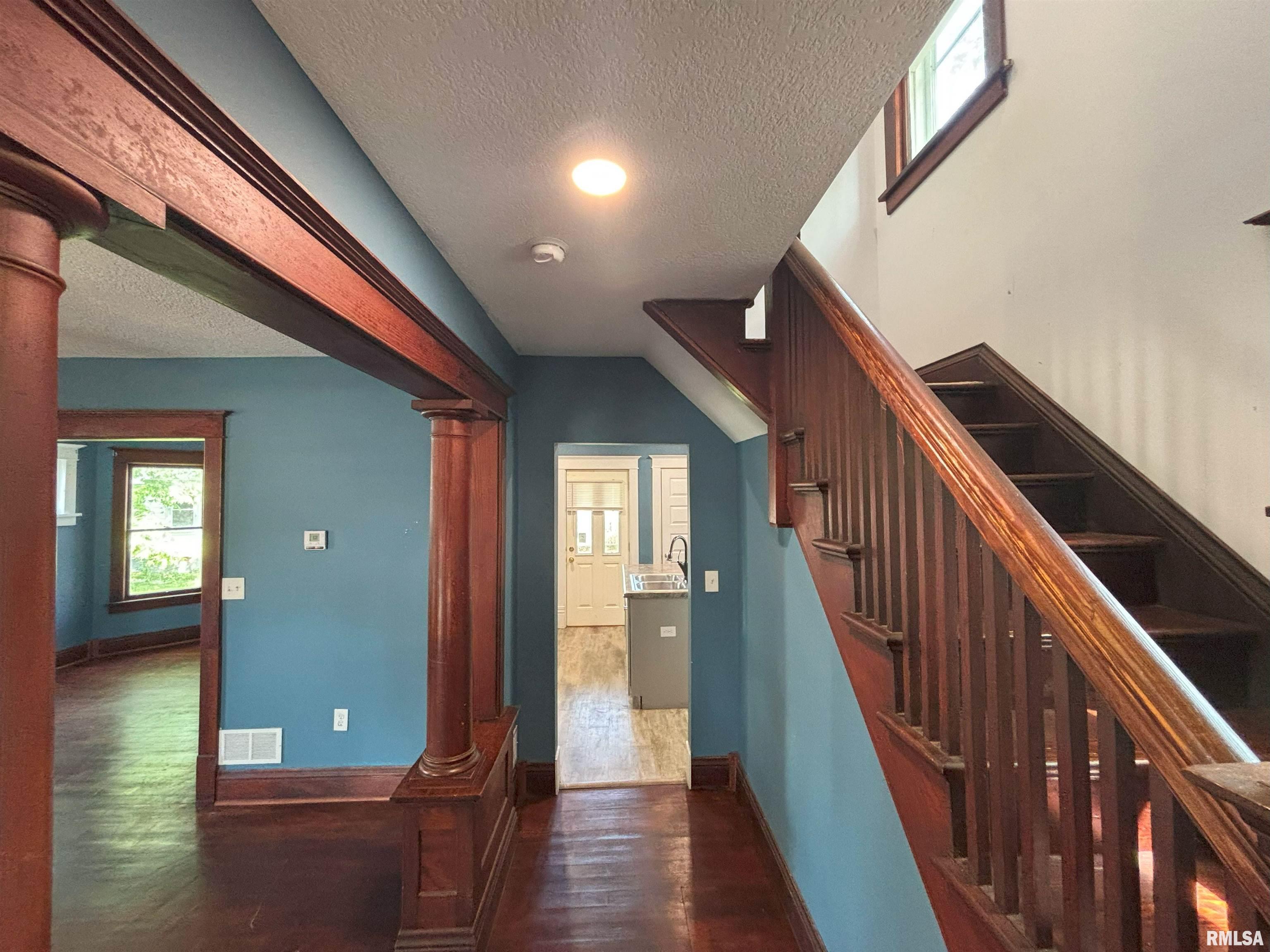 1435 15th Avenue, Rock Island, Illinois image 2