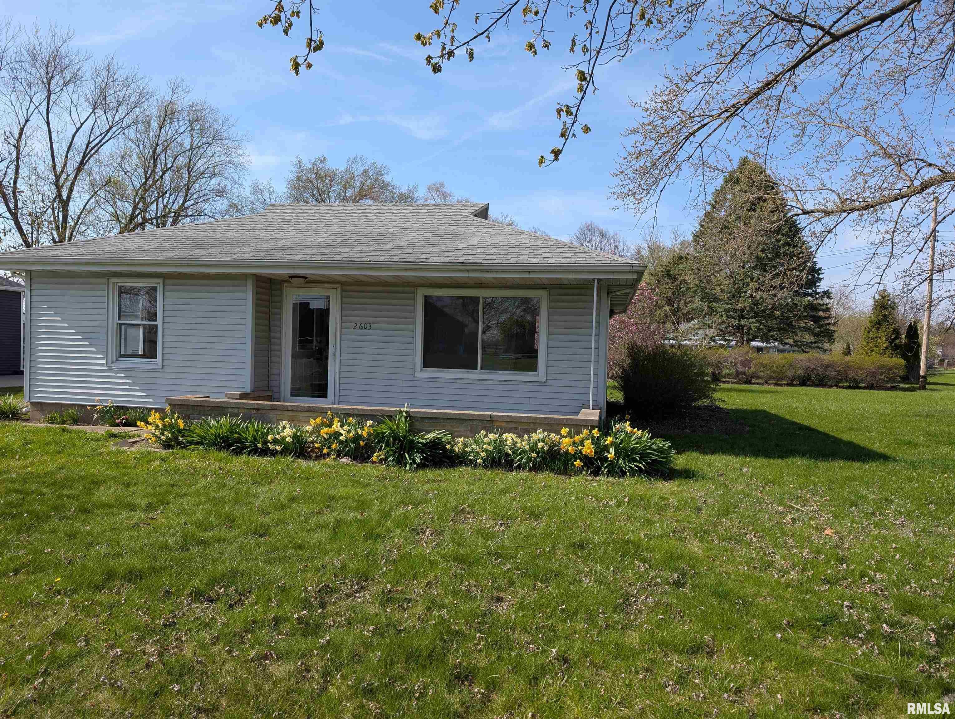 2603 S Avion Drive, Peoria, Illinois image 2