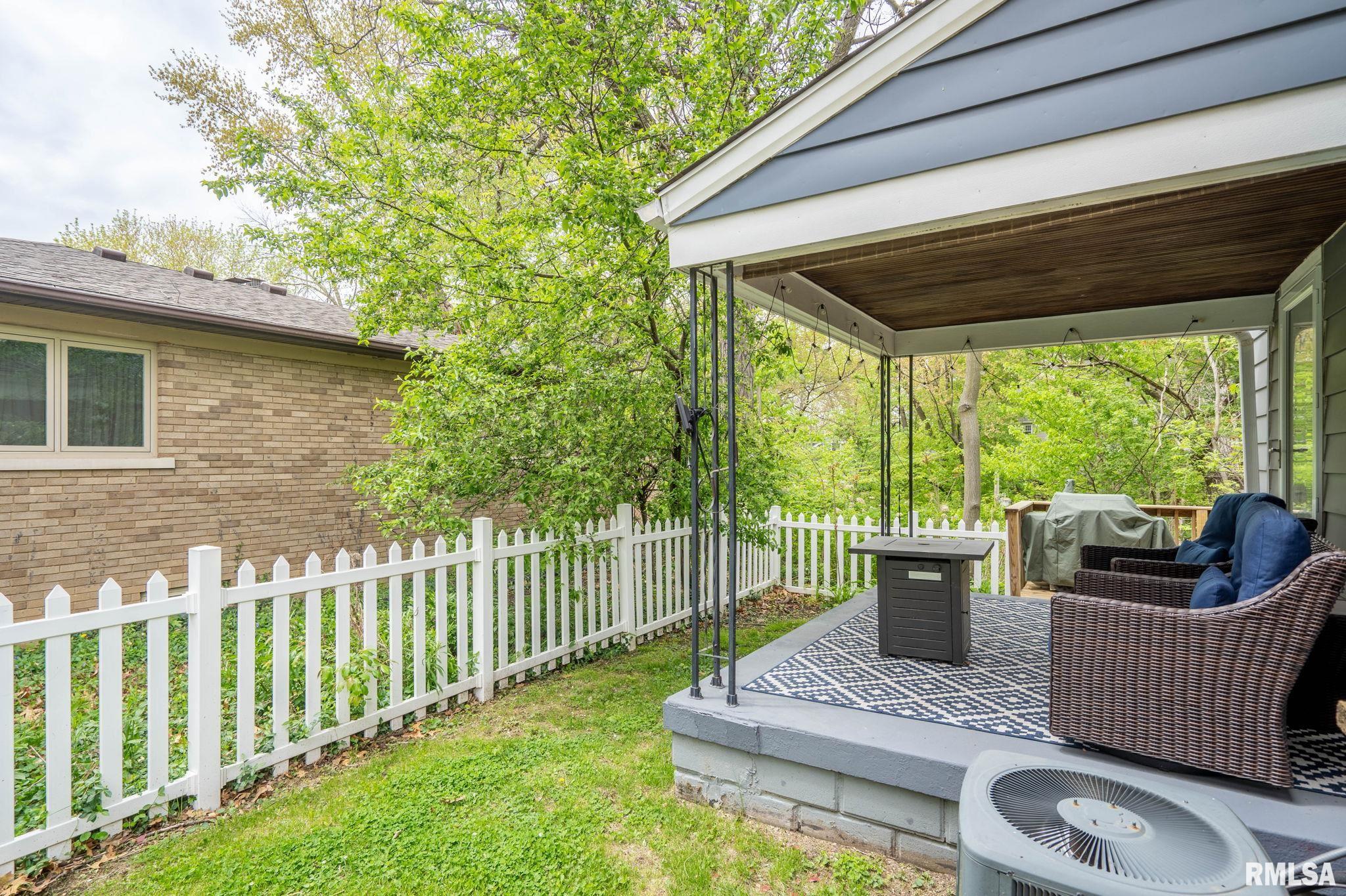 2323 16th Avenue, Moline, Illinois image 27