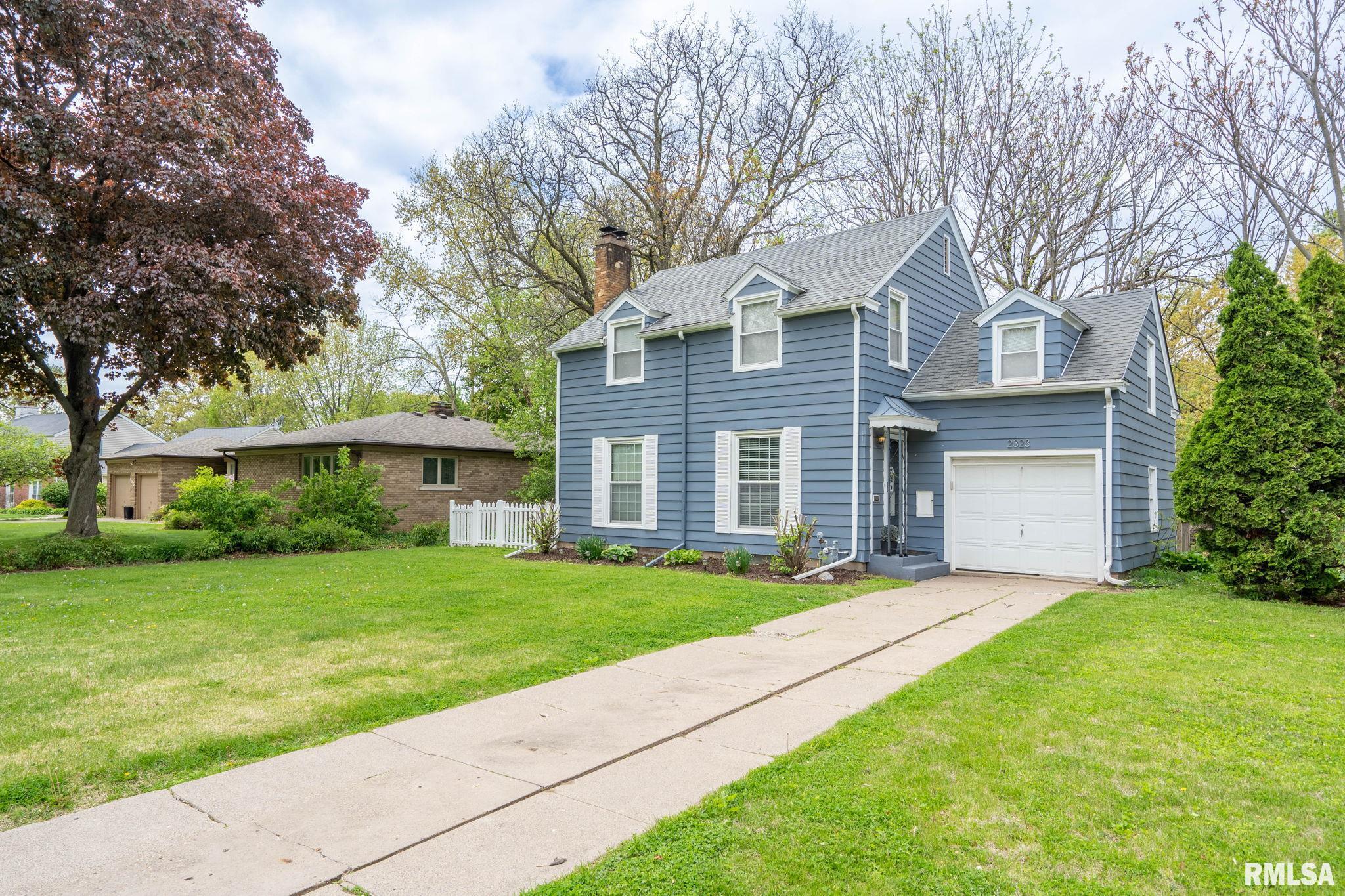 2323 16th Avenue, Moline, Illinois image 2