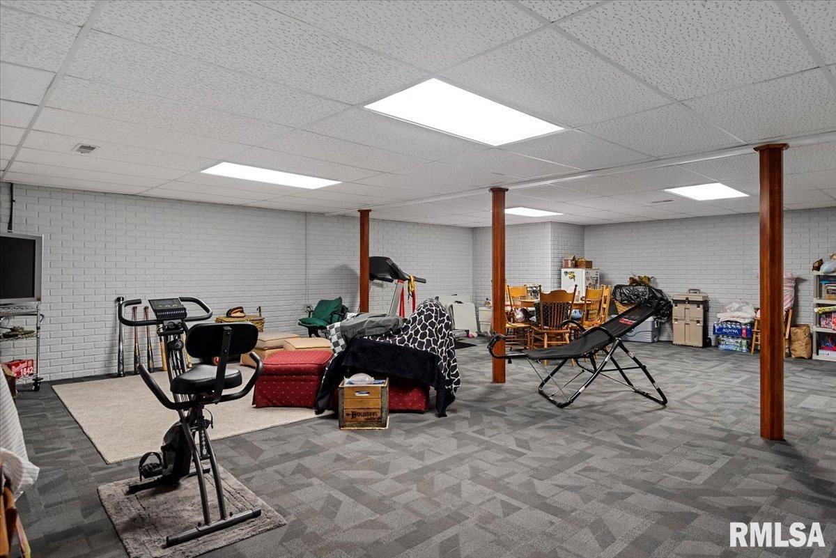 103 Interlacken Road, Springfield, Illinois image 46