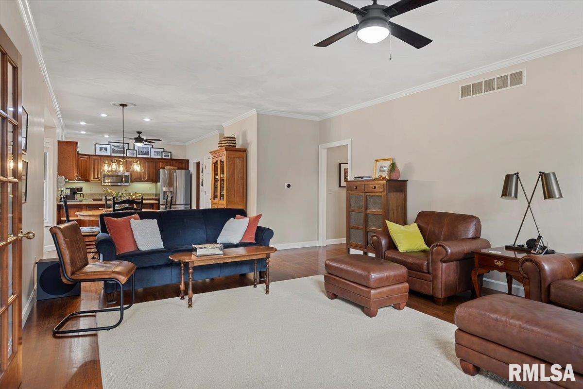 103 Interlacken Road, Springfield, Illinois image 14
