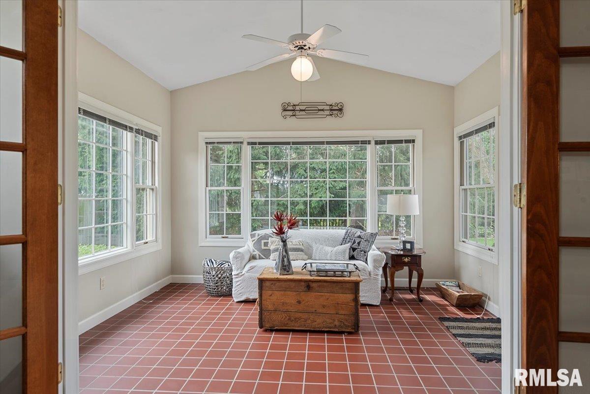 103 Interlacken Road, Springfield, Illinois image 16