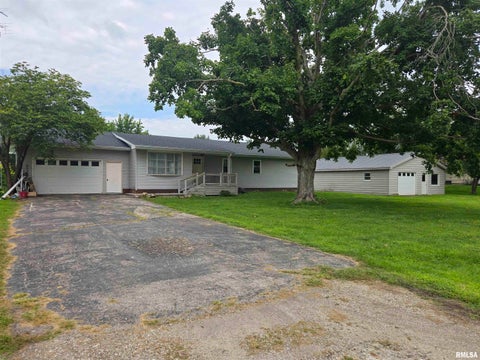 Homes For Sale - 224 W 2nd Avenue<br/> Hancock County, La Harpe, IL 61450