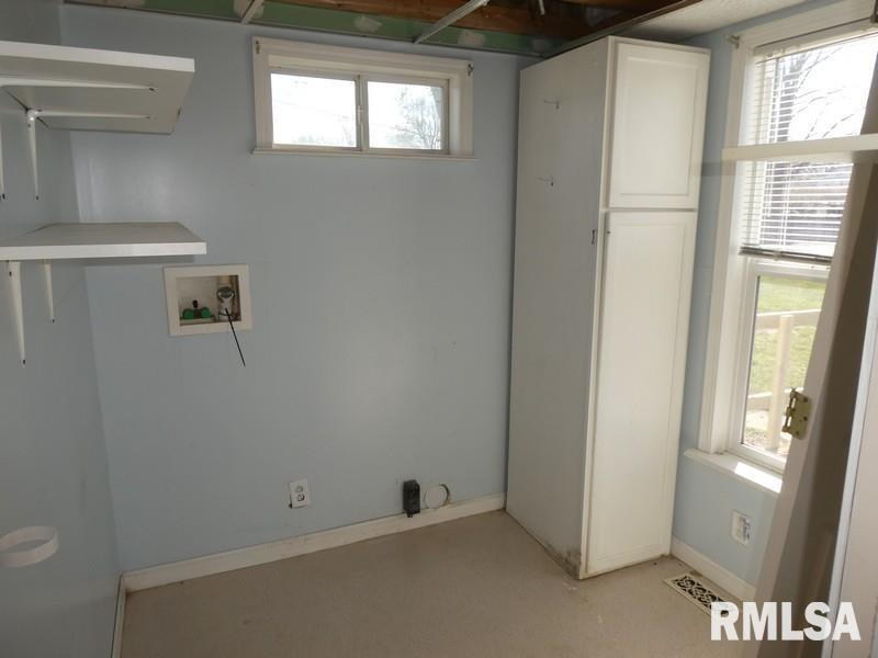 422 N Logan Street, Mason City, Illinois image 12