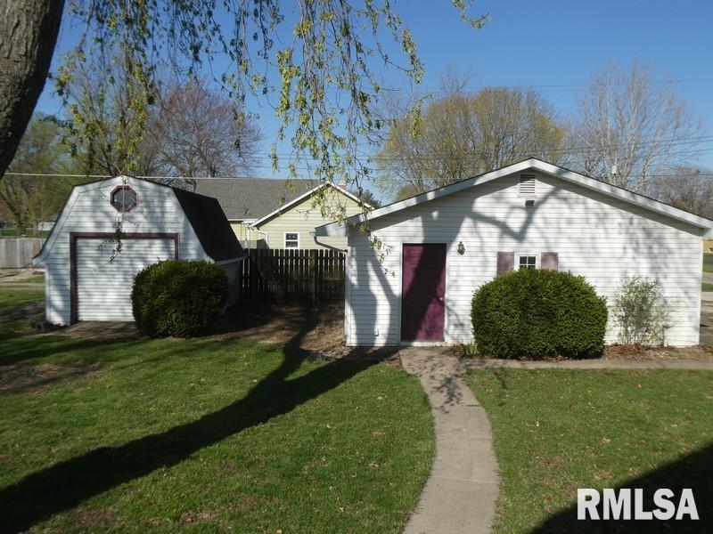 422 N Logan Street, Mason City, Illinois image 24