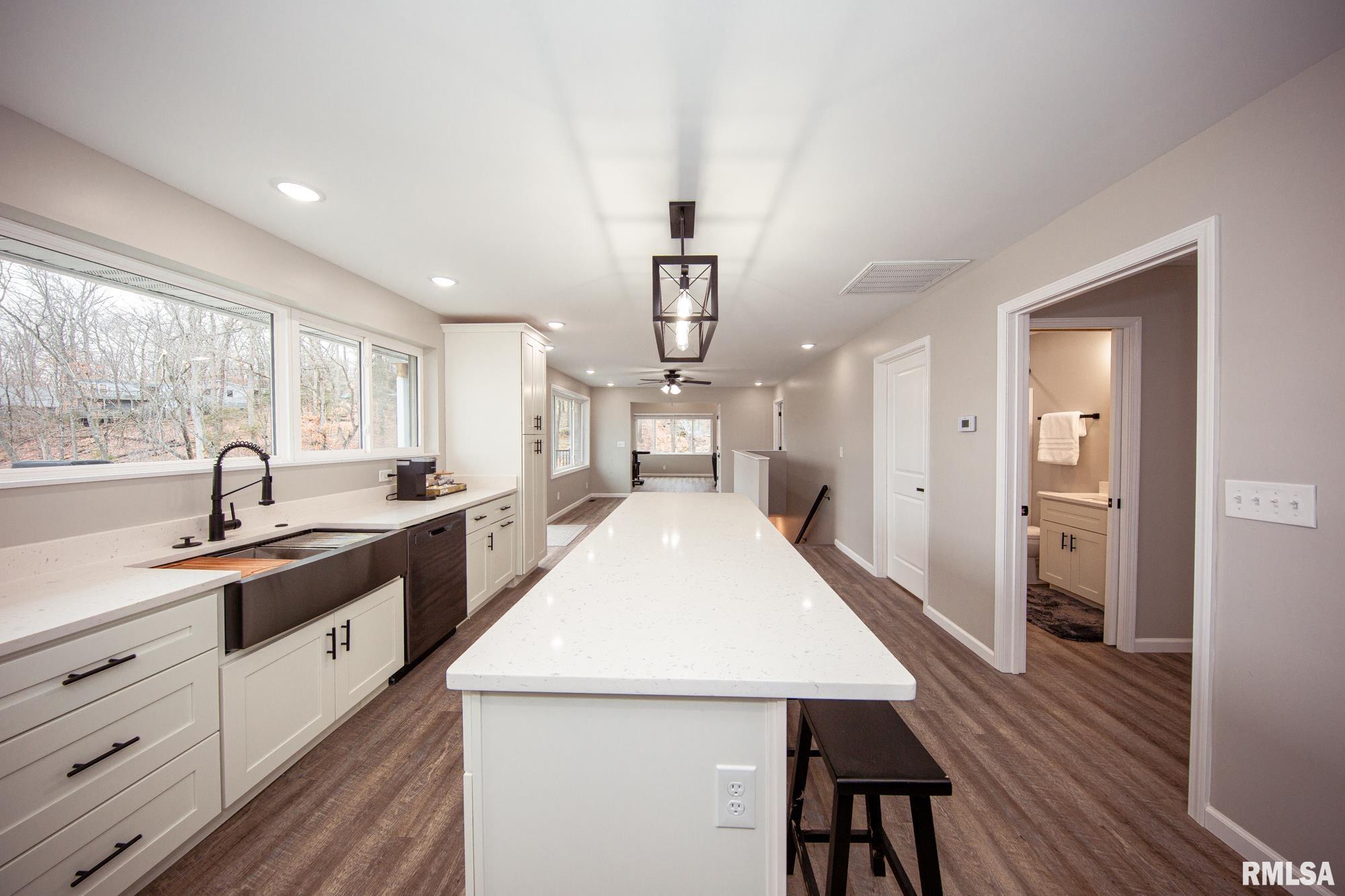 12147 Pebble Point Road, Marion, Illinois image 14