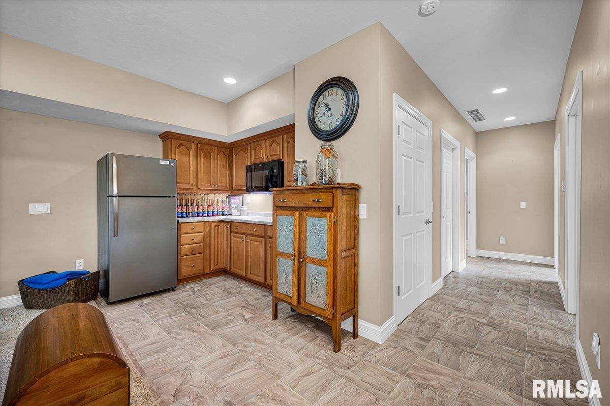 27 Oak Point Court, Dahinda, Illinois image 28
