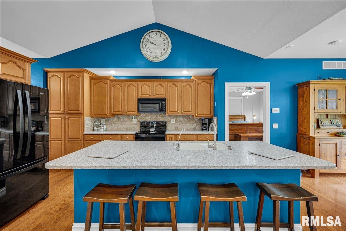 27 Oak Point Court, Dahinda, Illinois image 11