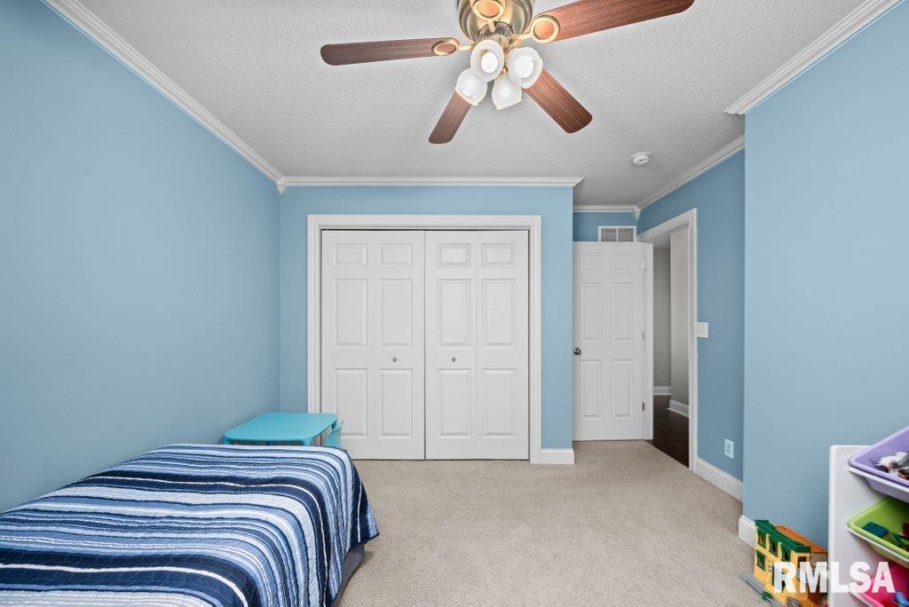 11 Hidden Valley Circle, Davenport, Iowa image 21