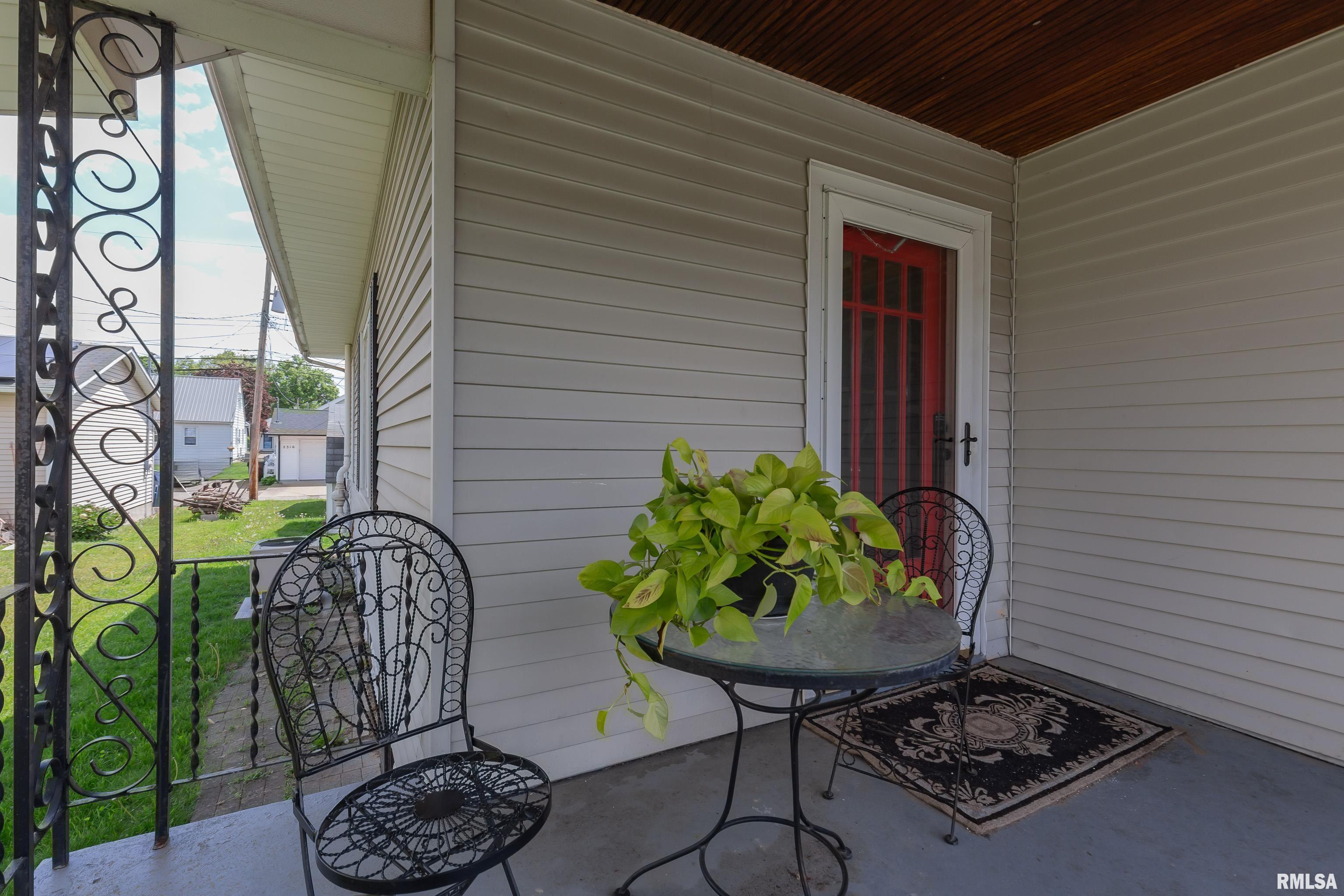 2317 Davie Street, Davenport, Iowa image 4