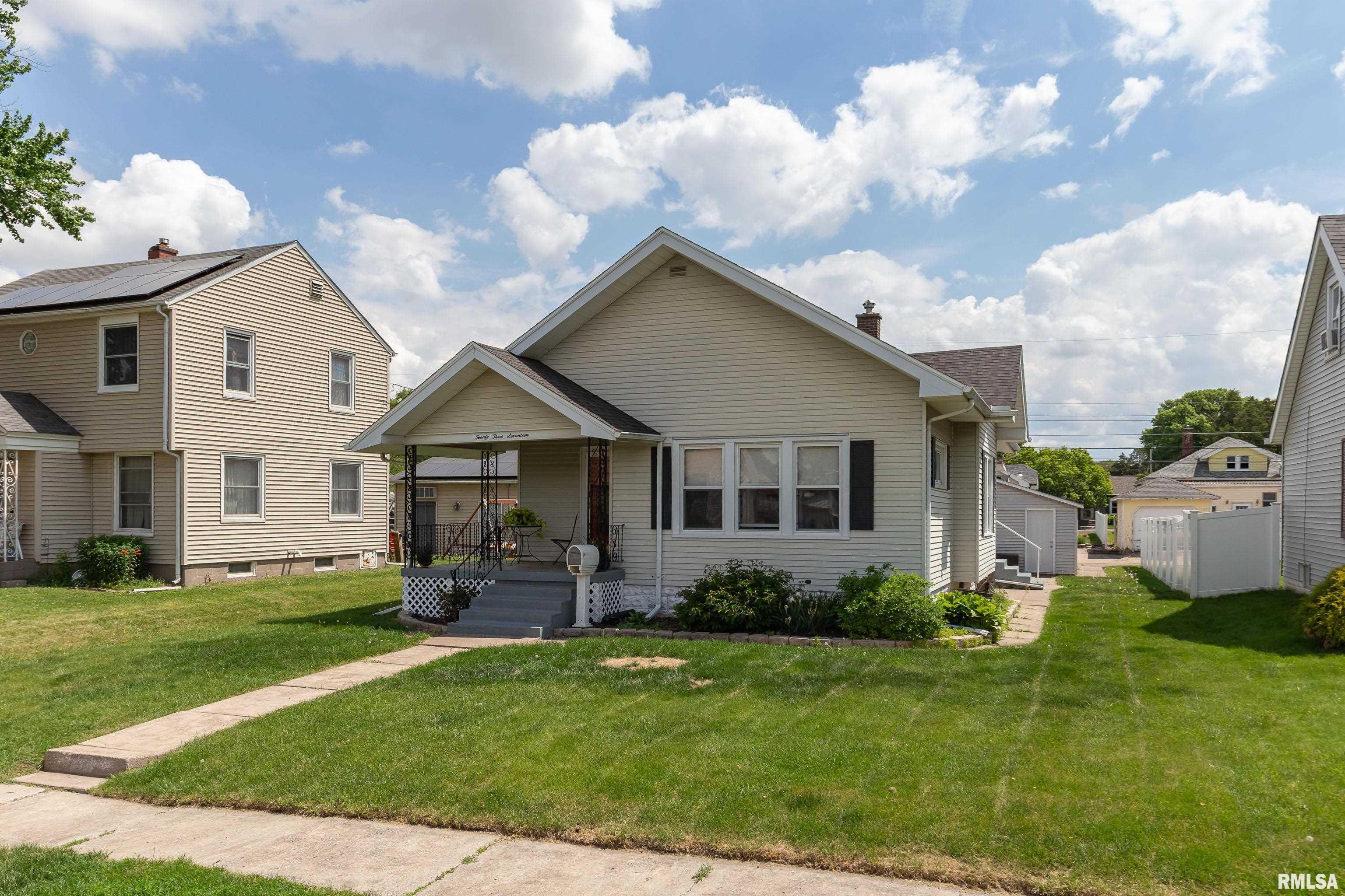 2317 Davie Street, Davenport, Iowa image 2
