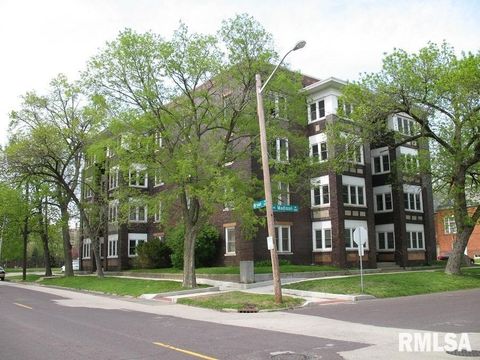 Photo of 502 NW BRYAN Street, Peoria, IL 61603 (MLS # PA1260510)