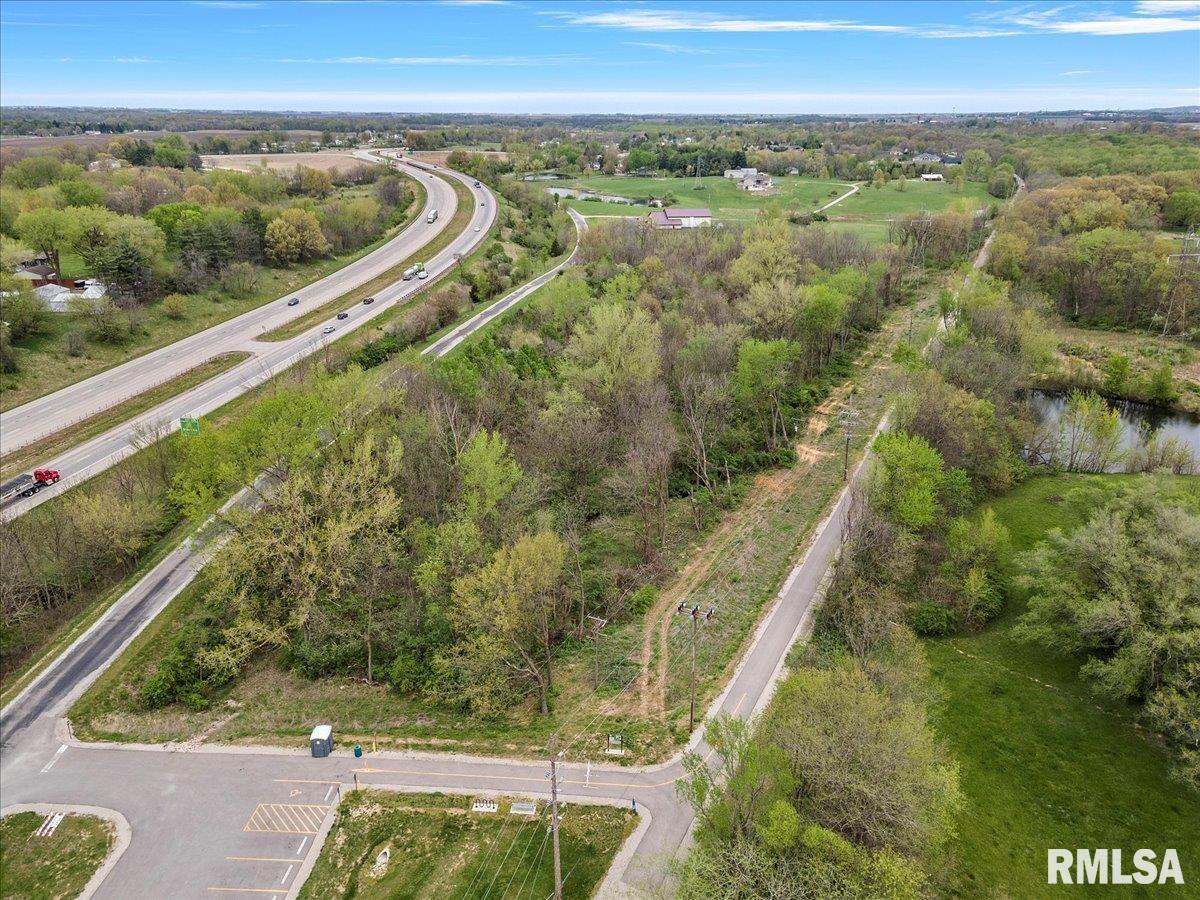 Bahr Road, Sherman, Illinois image 10