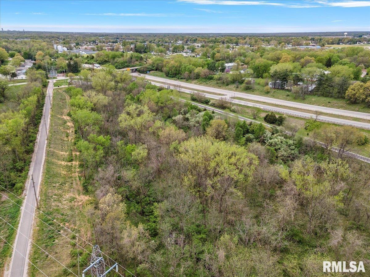 Bahr Road, Sherman, Illinois image 12
