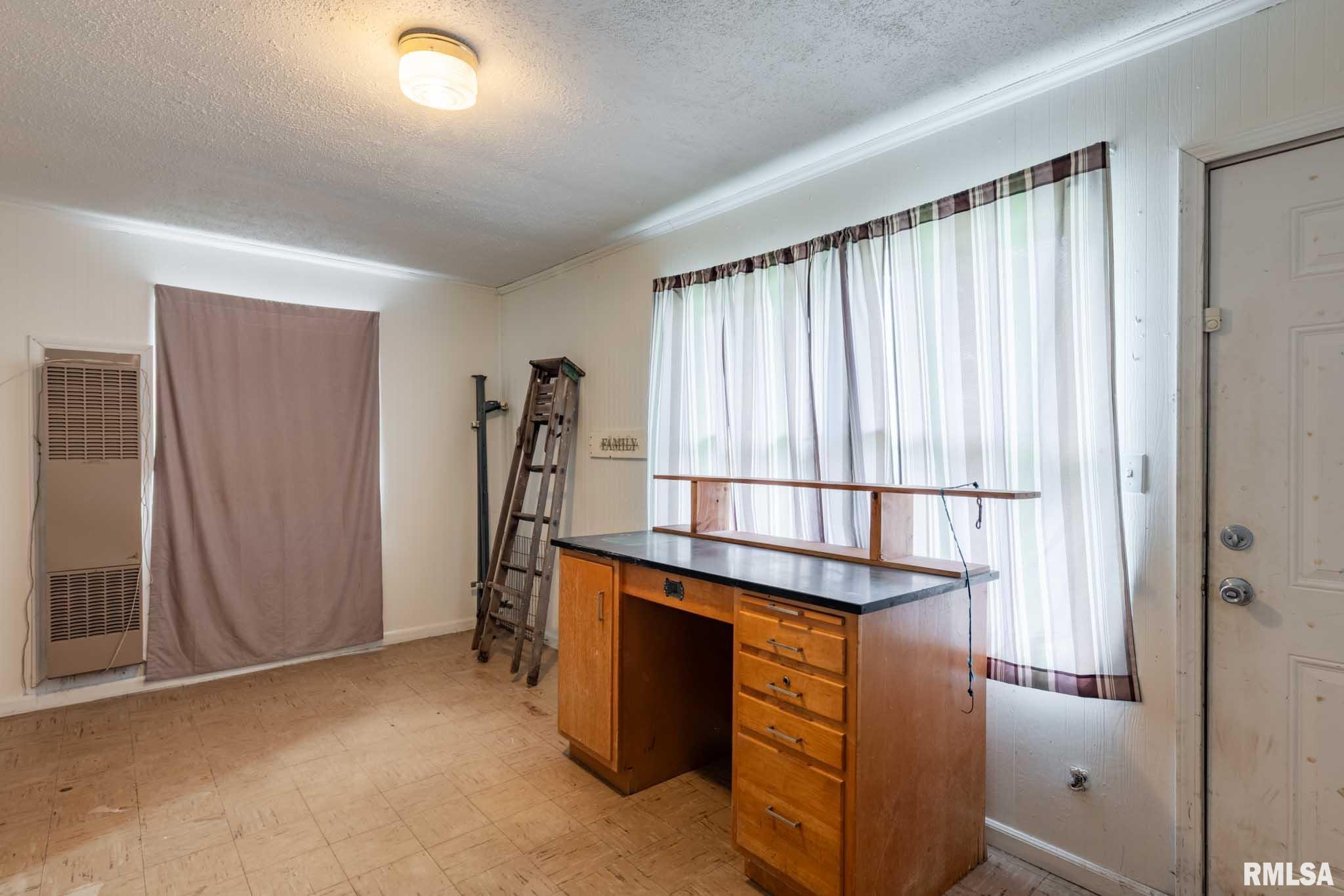 707 W Broadway Boulevard, Johnston City, Illinois image 22