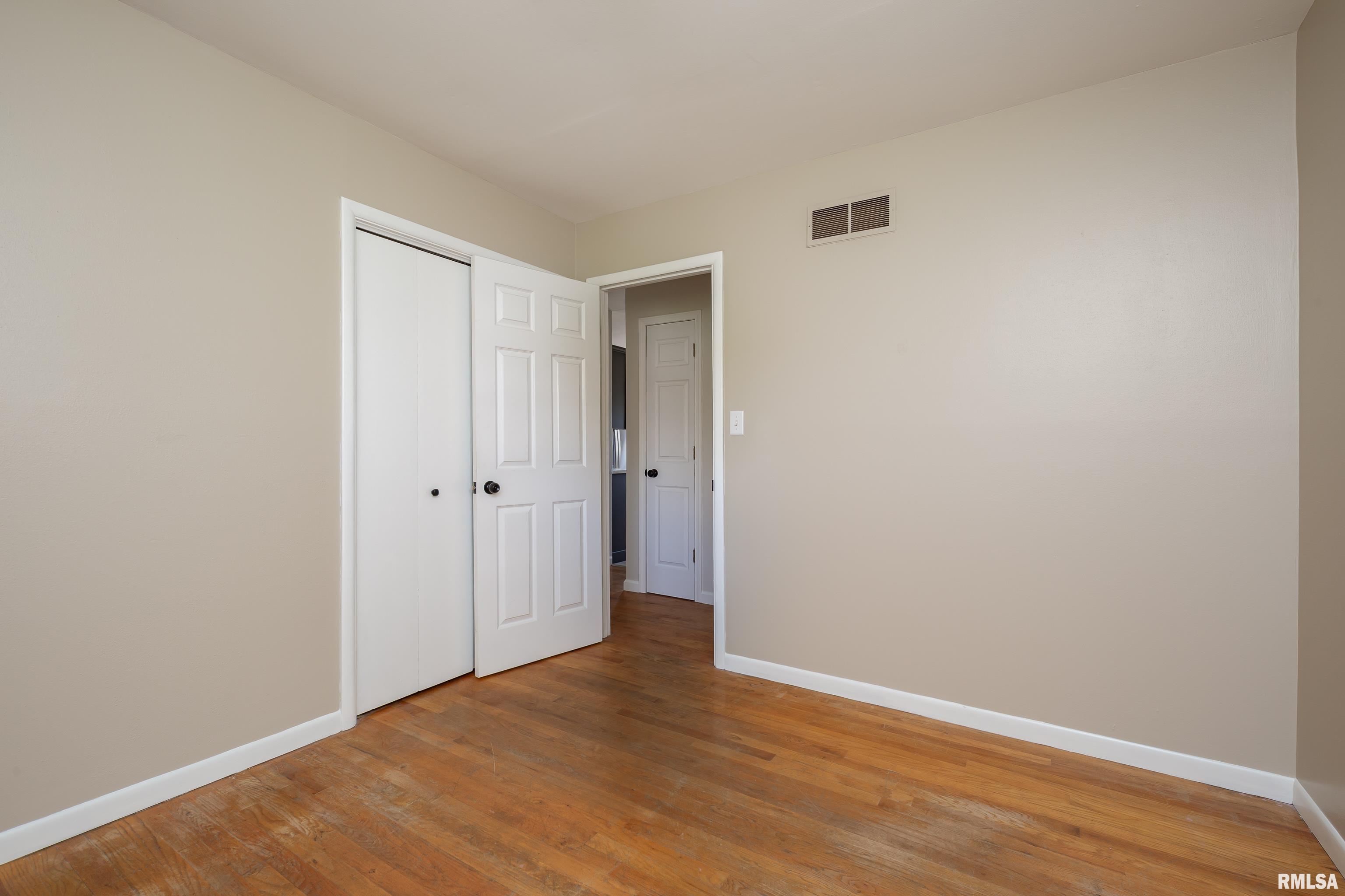 5009 45th Avenue Court, Moline, Illinois image 19