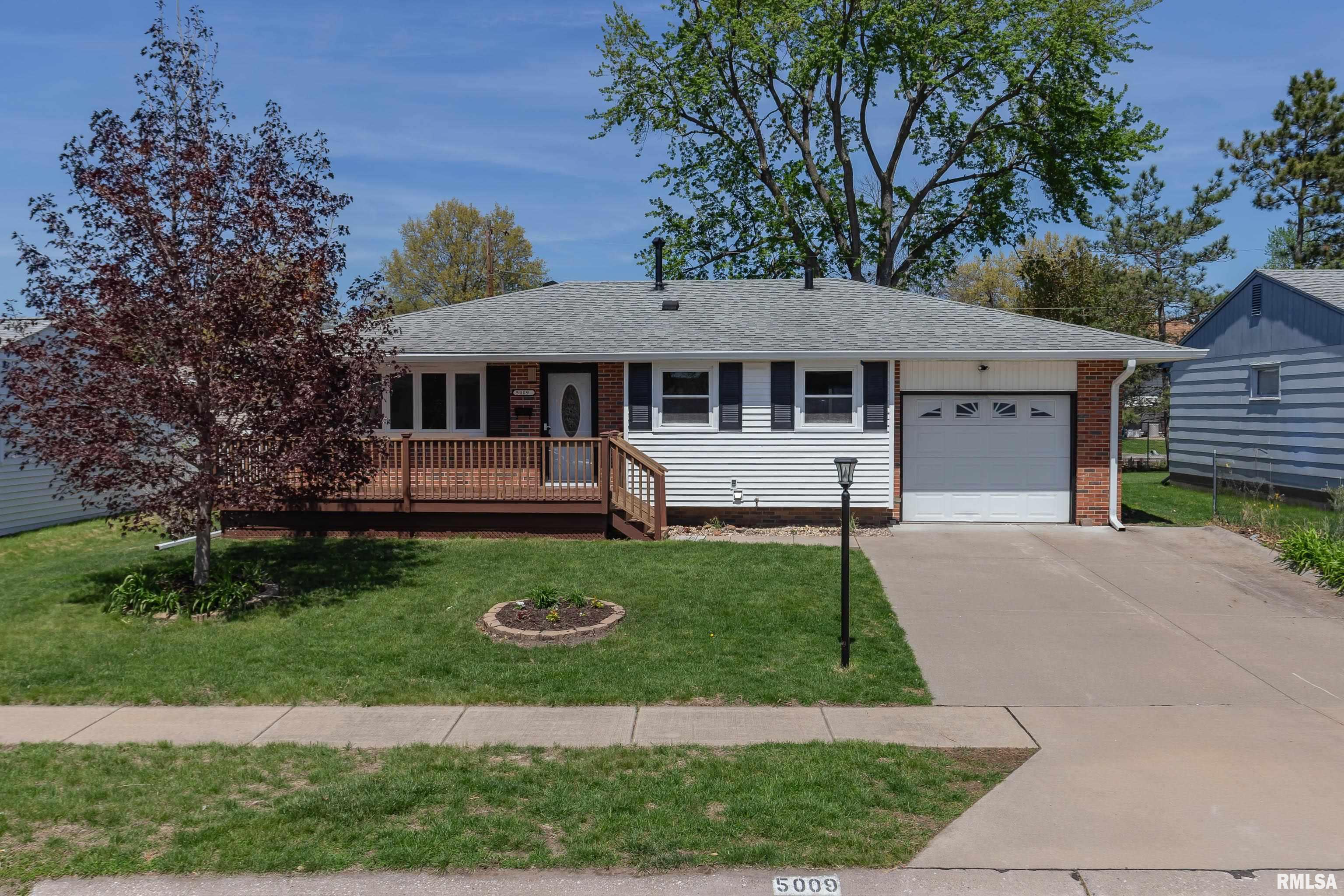 5009 45th Avenue Court, Moline, Illinois image 2