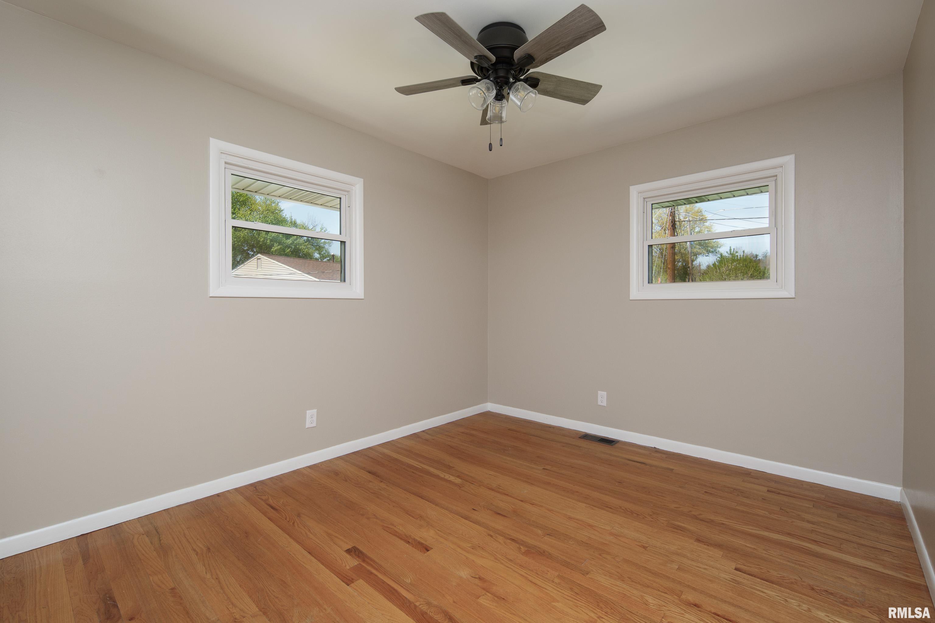 5009 45th Avenue Court, Moline, Illinois image 14