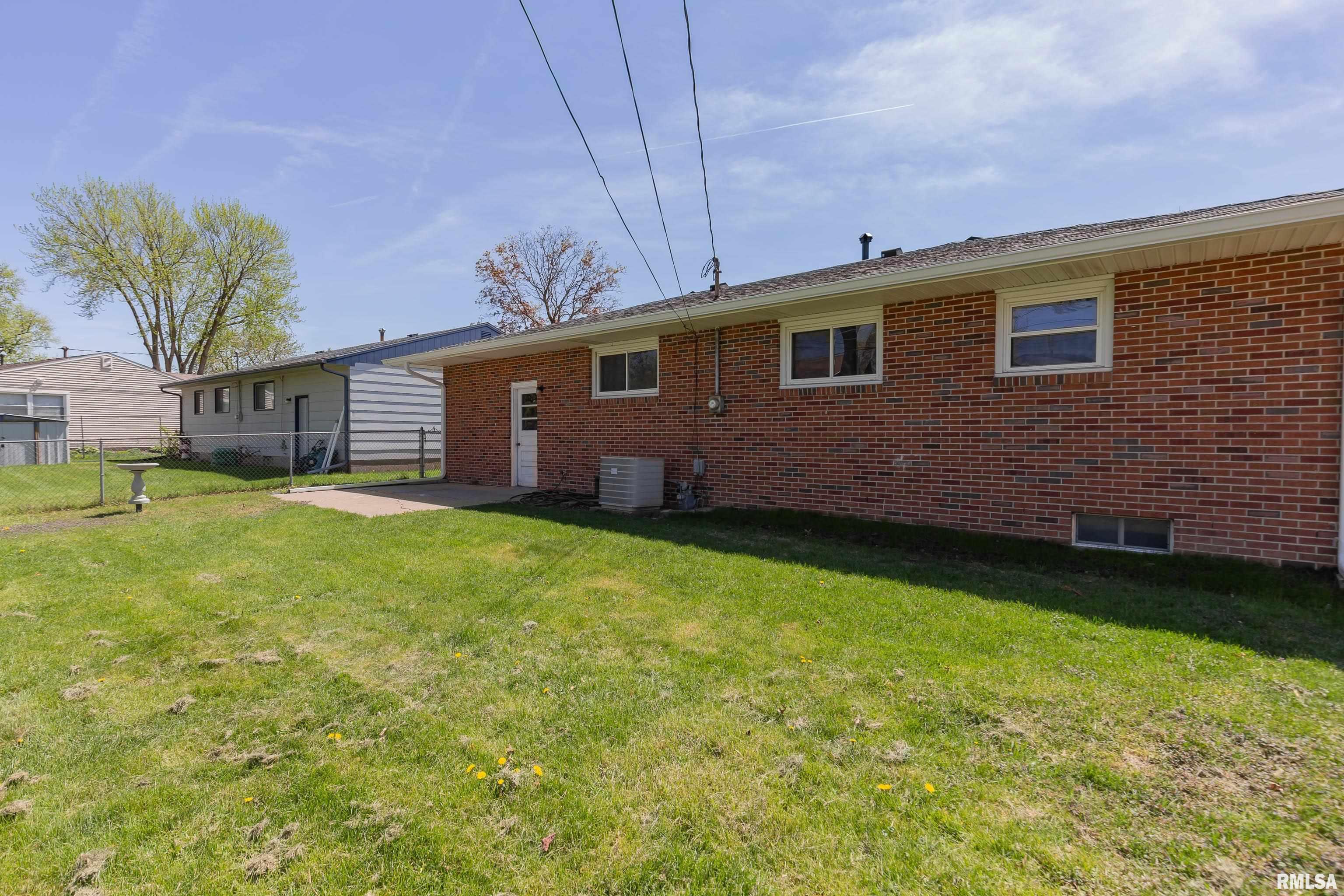 5009 45th Avenue Court, Moline, Illinois image 36