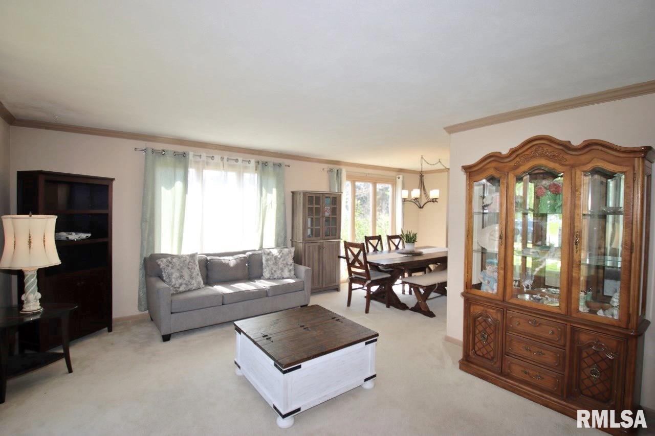 5607 N Rosemead Drive, Peoria, Illinois image 9