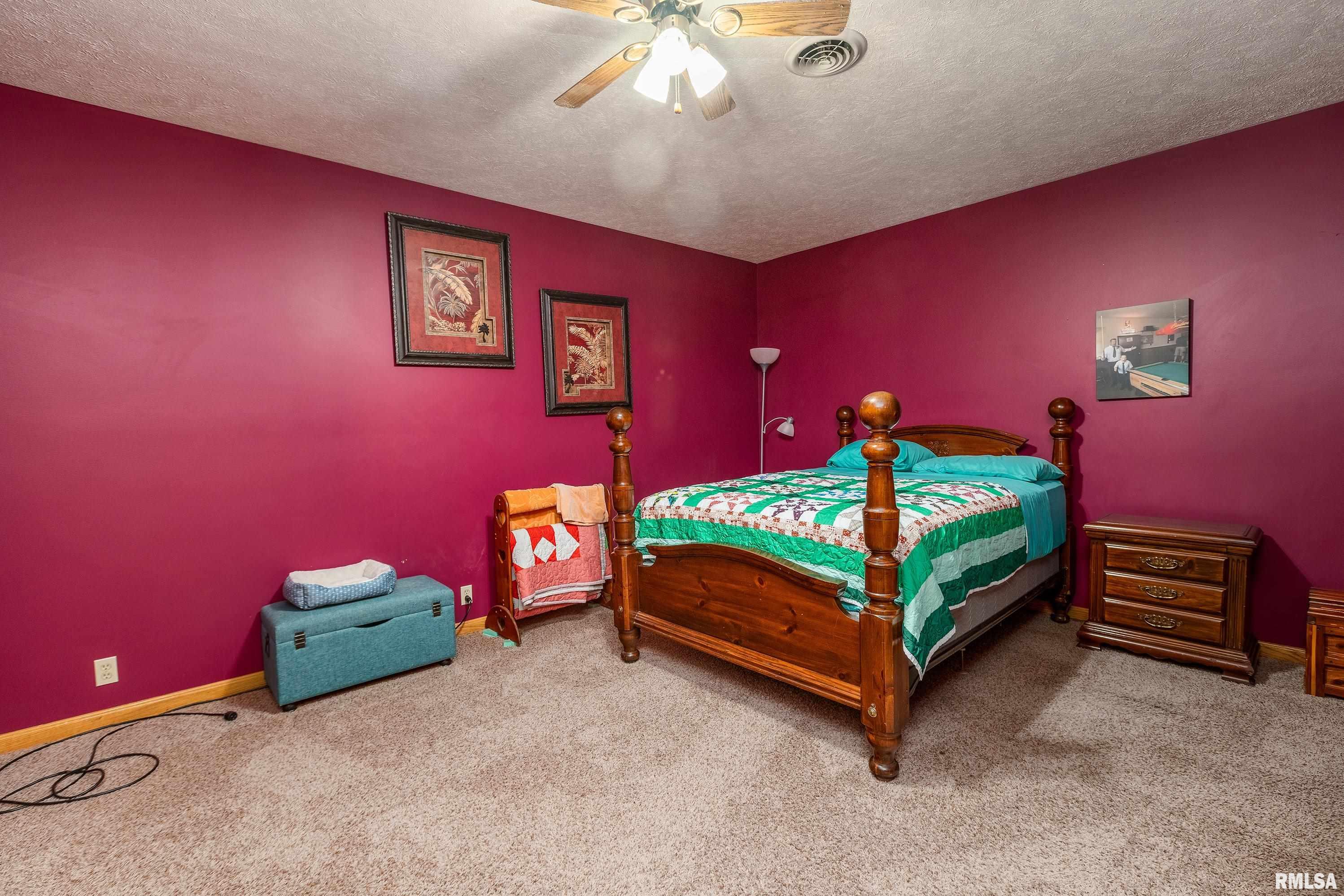 10378 Rock Creek Road, Pittsburg, Illinois image 31