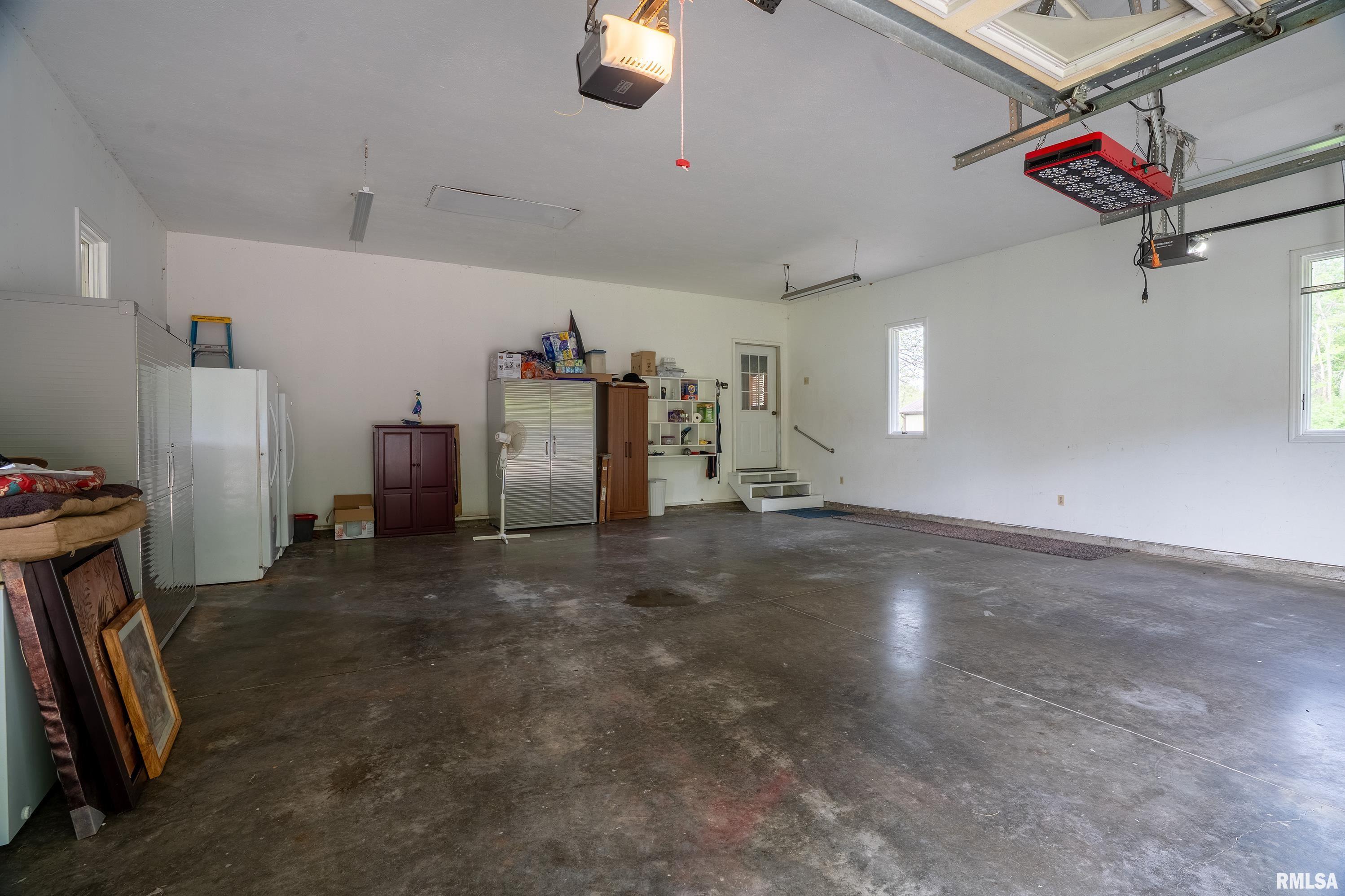 10378 Rock Creek Road, Pittsburg, Illinois image 41