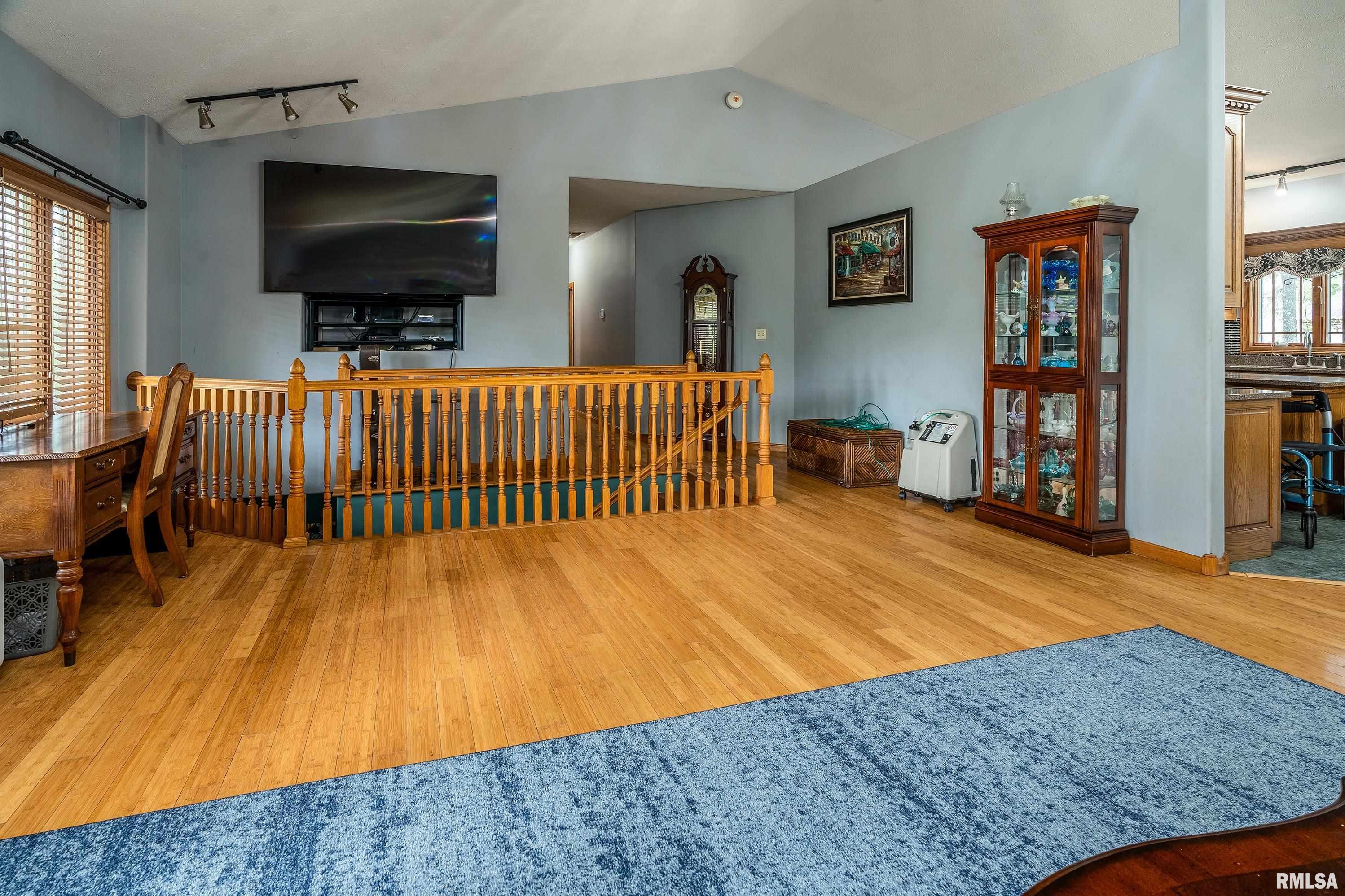 10378 Rock Creek Road, Pittsburg, Illinois image 7