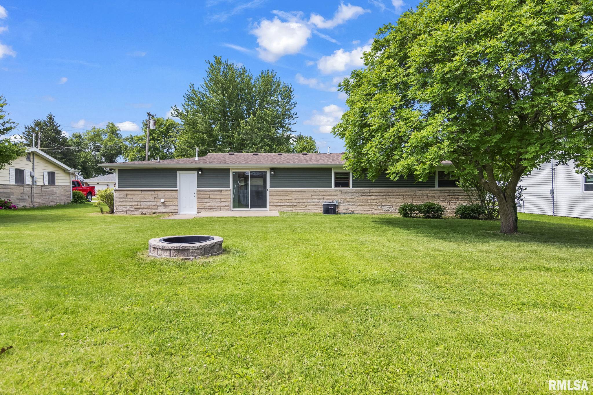 1100 Madison Street, Pawnee, Illinois image 30