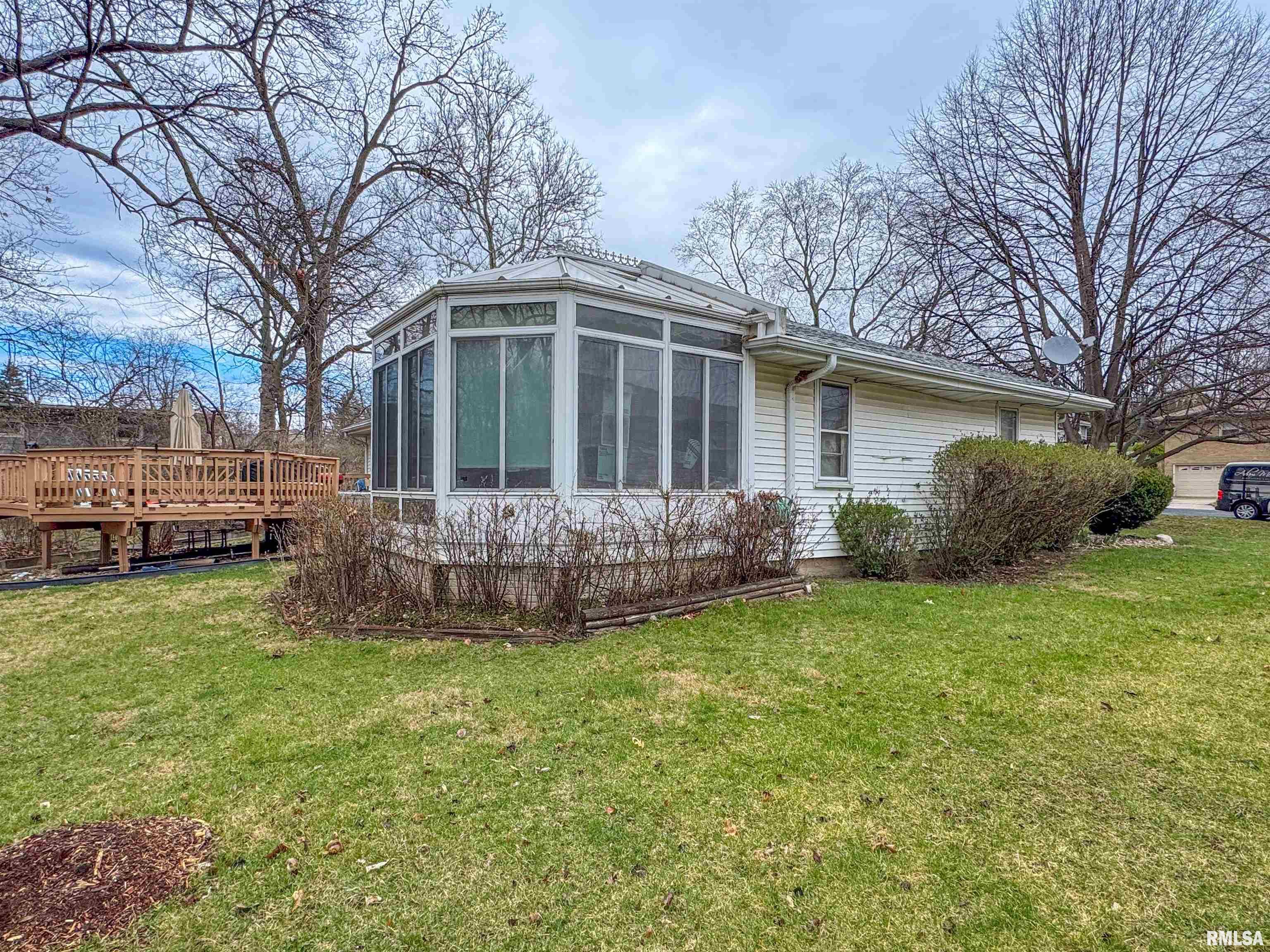 4717 N Clarewood Avenue, Peoria, Illinois image 3