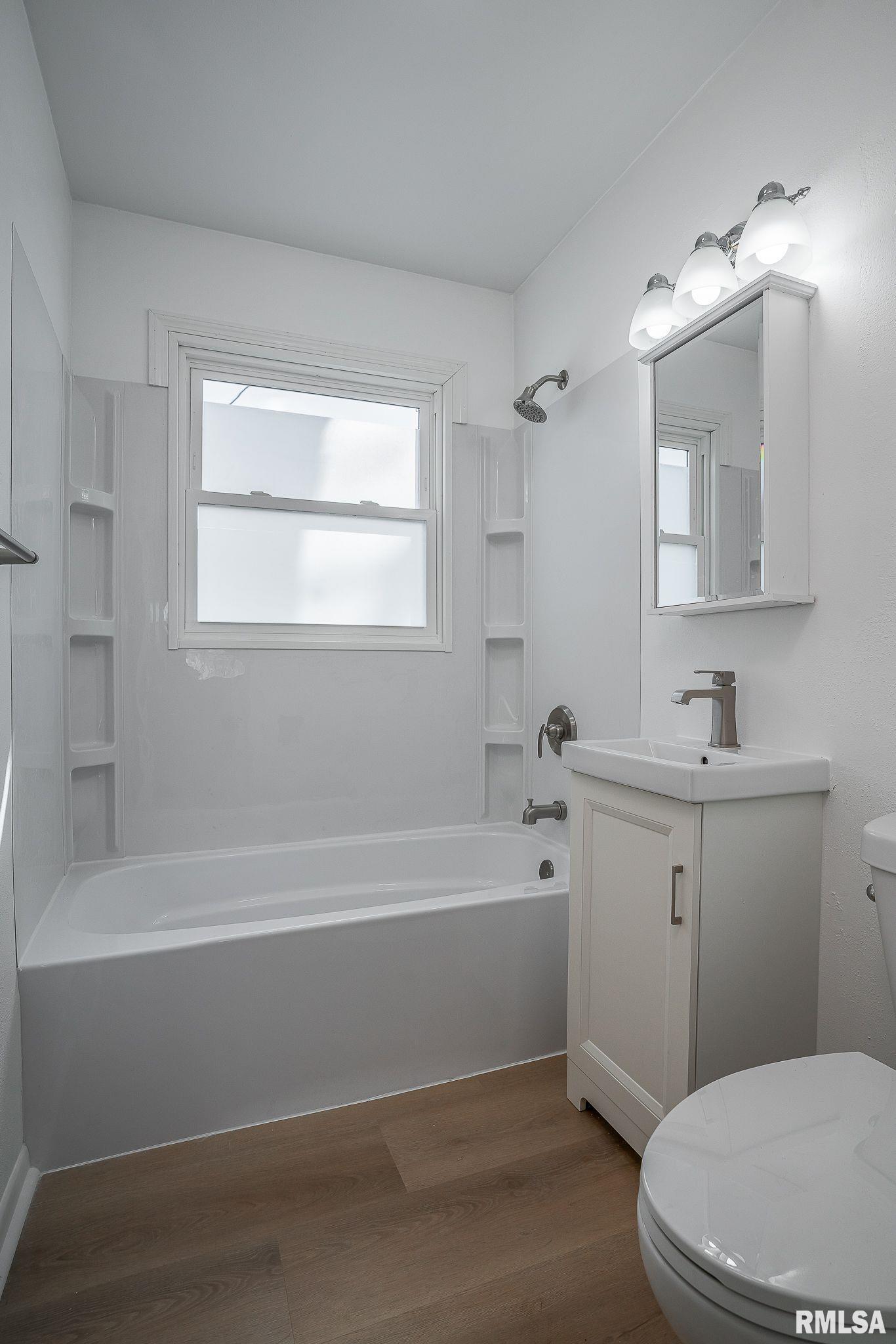 2015 N Linwood Avenue, Davenport, Iowa image 8
