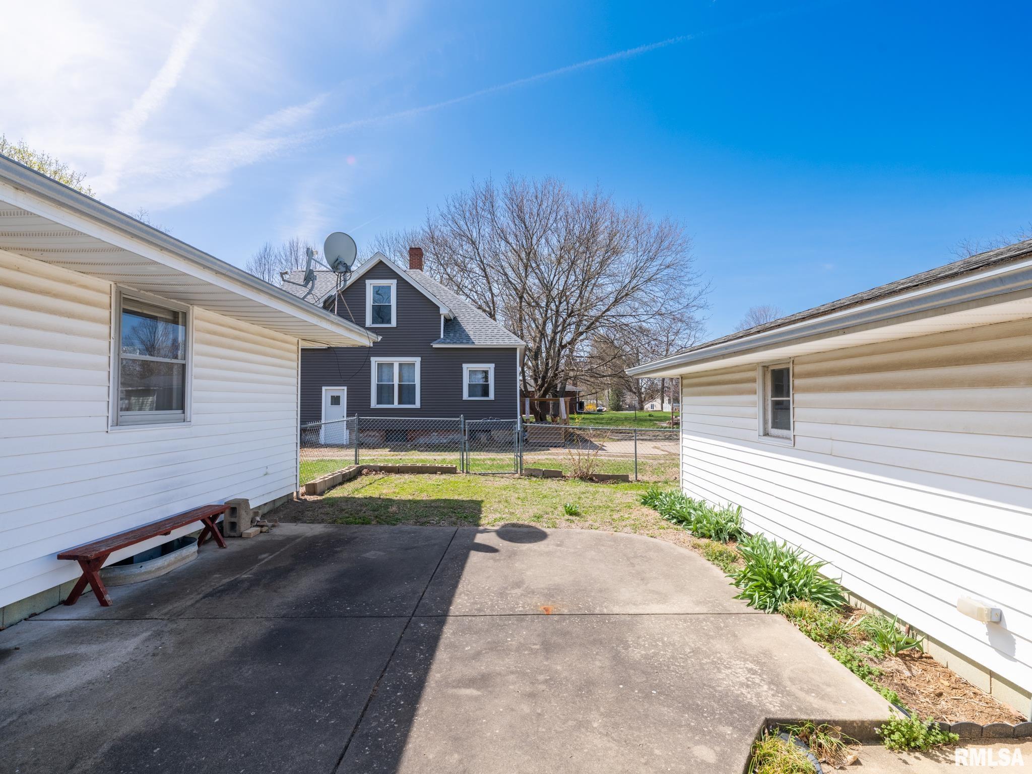 509 E 6th Street, Delavan, Illinois image 38