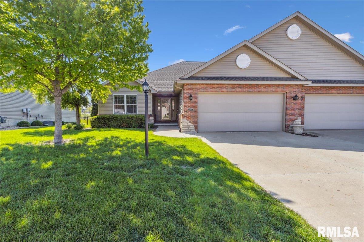 2512 Stonehenge Court #7ASHV, Peoria, Illinois image 1