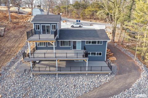 Homes For Sale - 12147 Pebble Point Road<br/> Marion, IL 62959