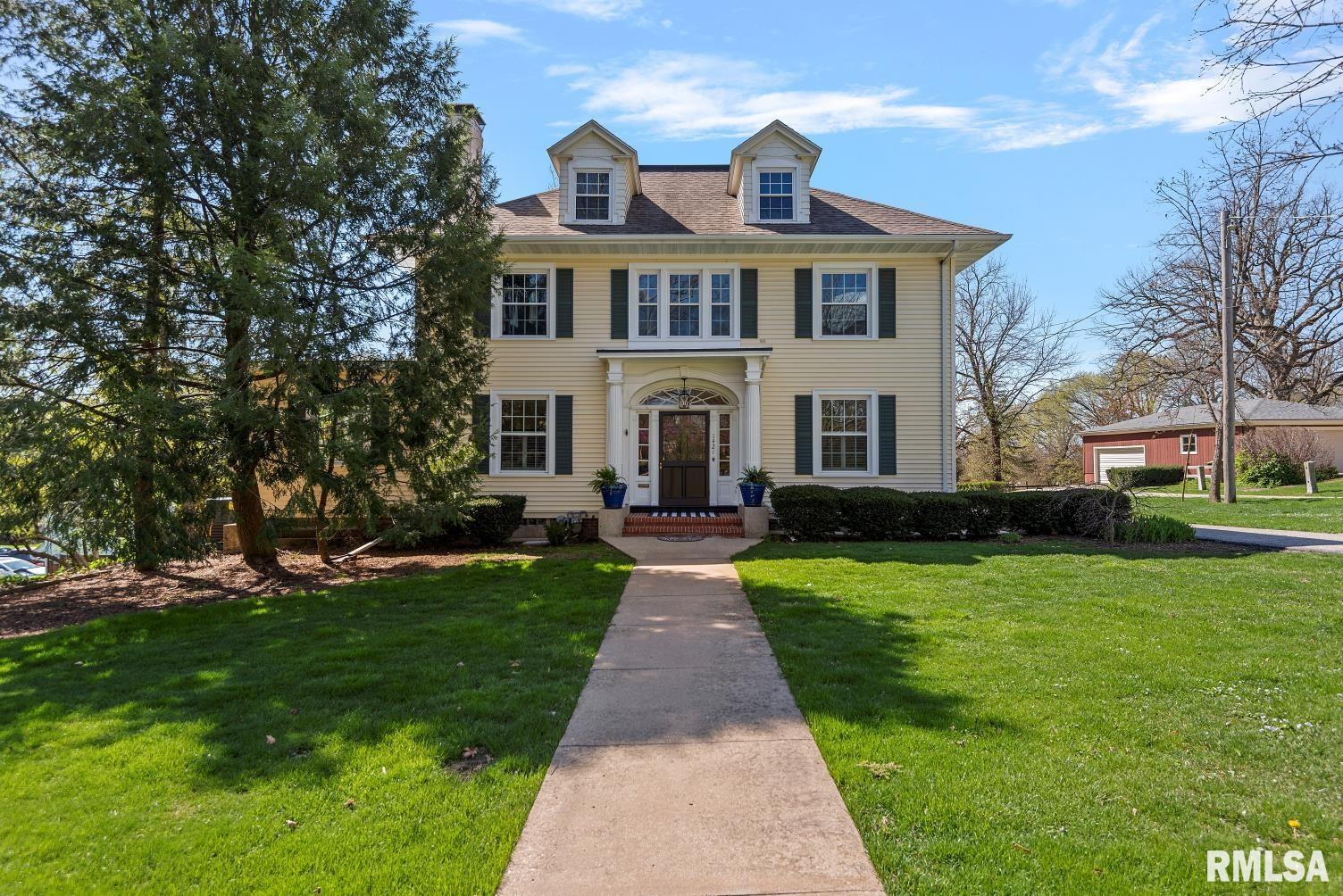 1421 Mound Avenue, Jacksonville, Illinois image 1