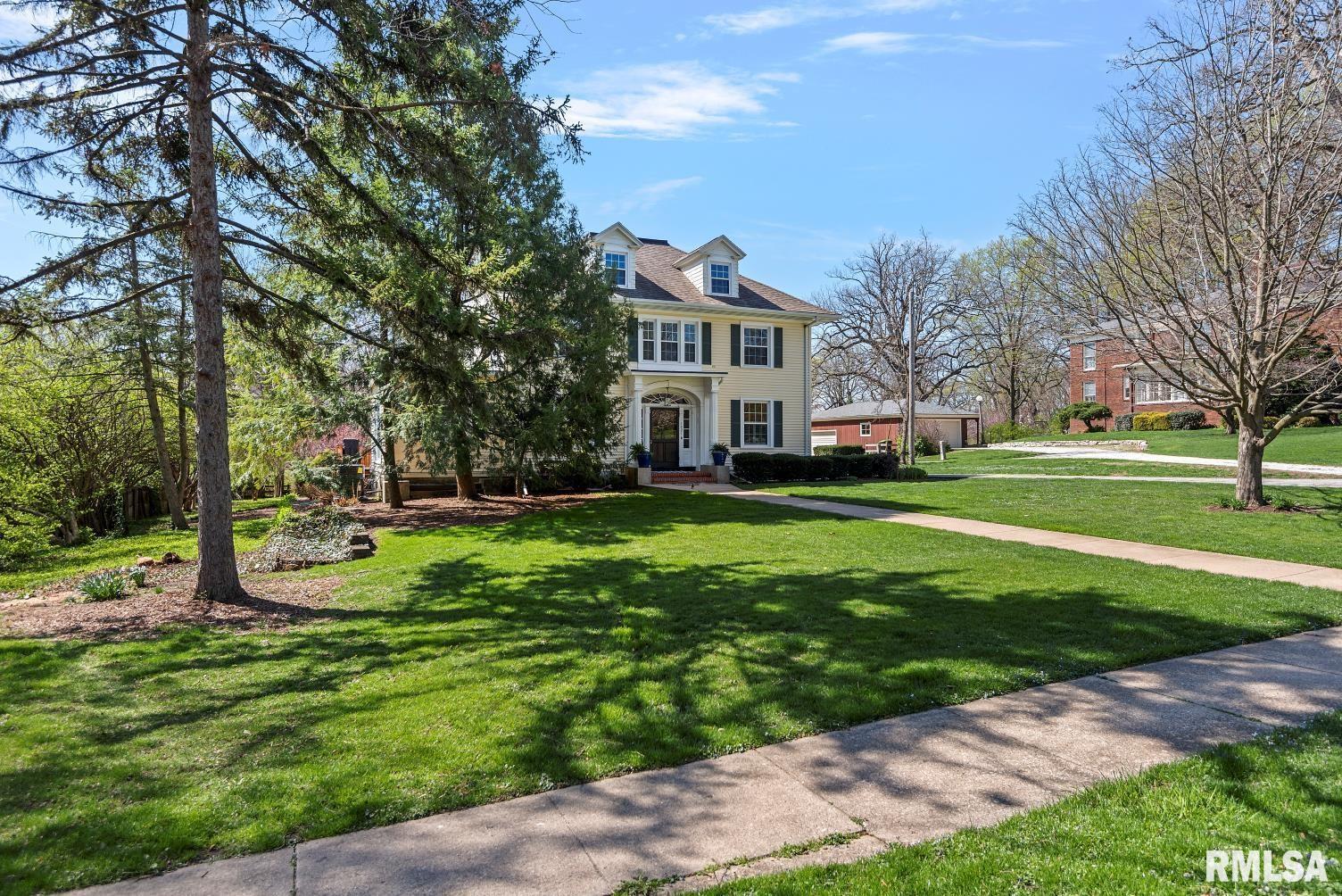 1421 Mound Avenue, Jacksonville, Illinois image 4