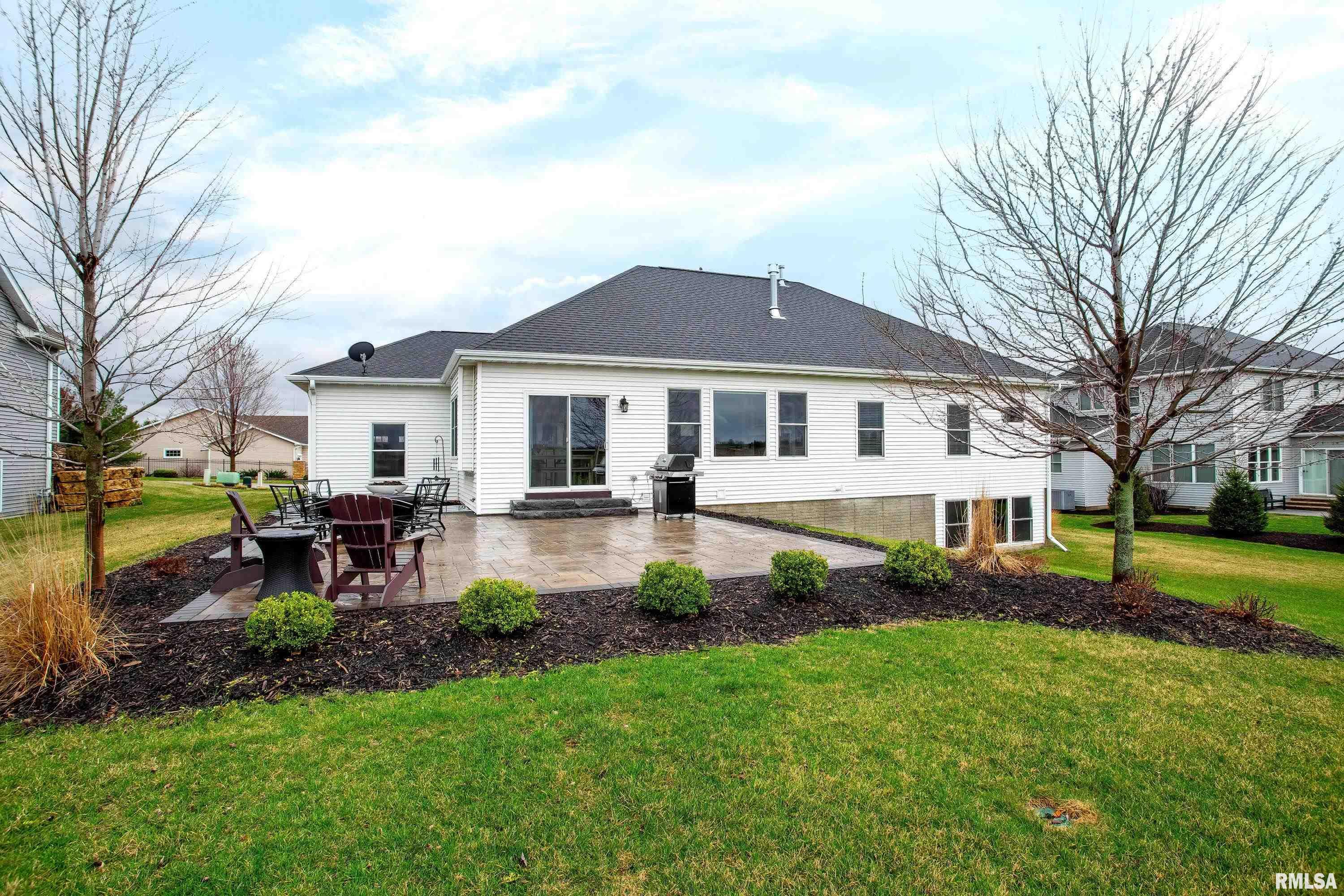 3474 Crow Lake Drive, Bettendorf, Iowa image 38