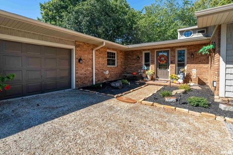 Homes For Sale - 2585 Dylan Drive<br/> Marion, IL 62959