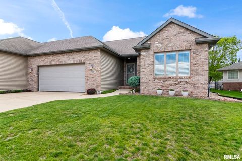 Homes For Sale - 2705 Johnathan Place<br/> Sangamon County, Springfield, IL 62711