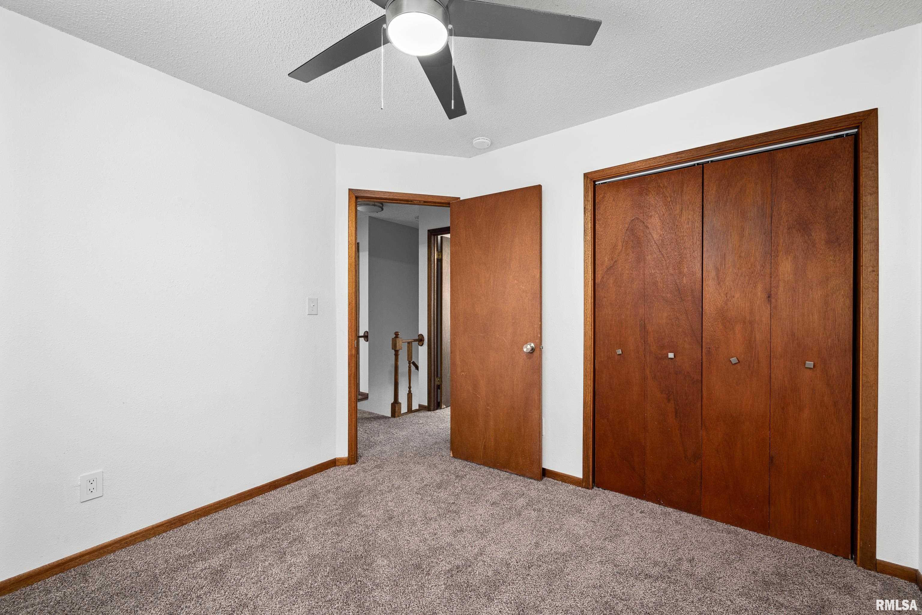 121 S 8th Street, Le Claire, Iowa image 24