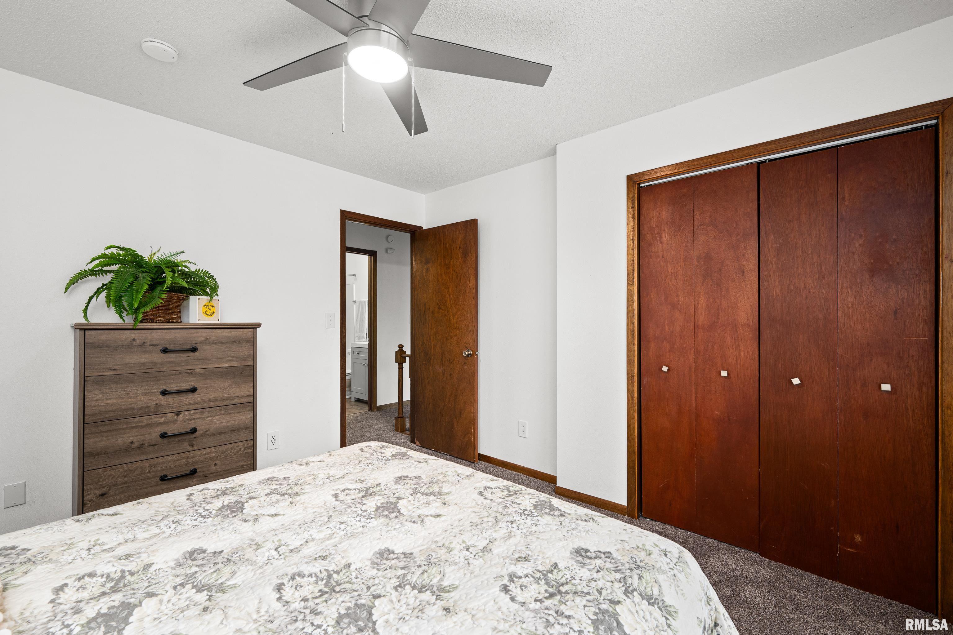 121 S 8th Street, Le Claire, Iowa image 18