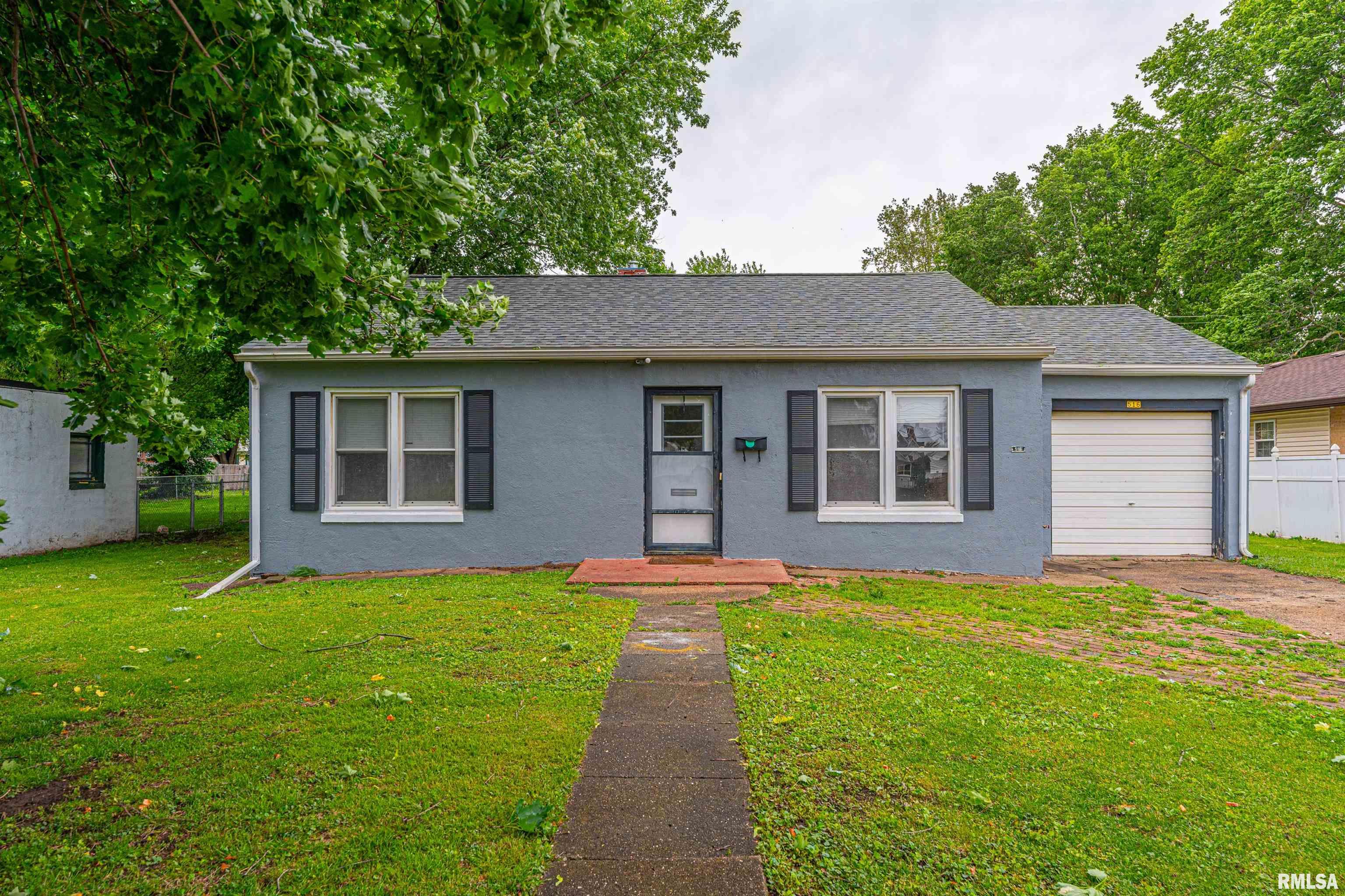 516 W ELM Street