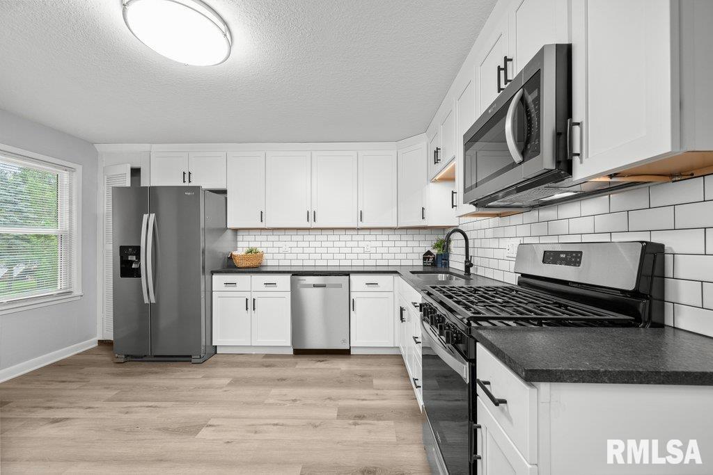 1156 23rd Street, Moline, Illinois image 10