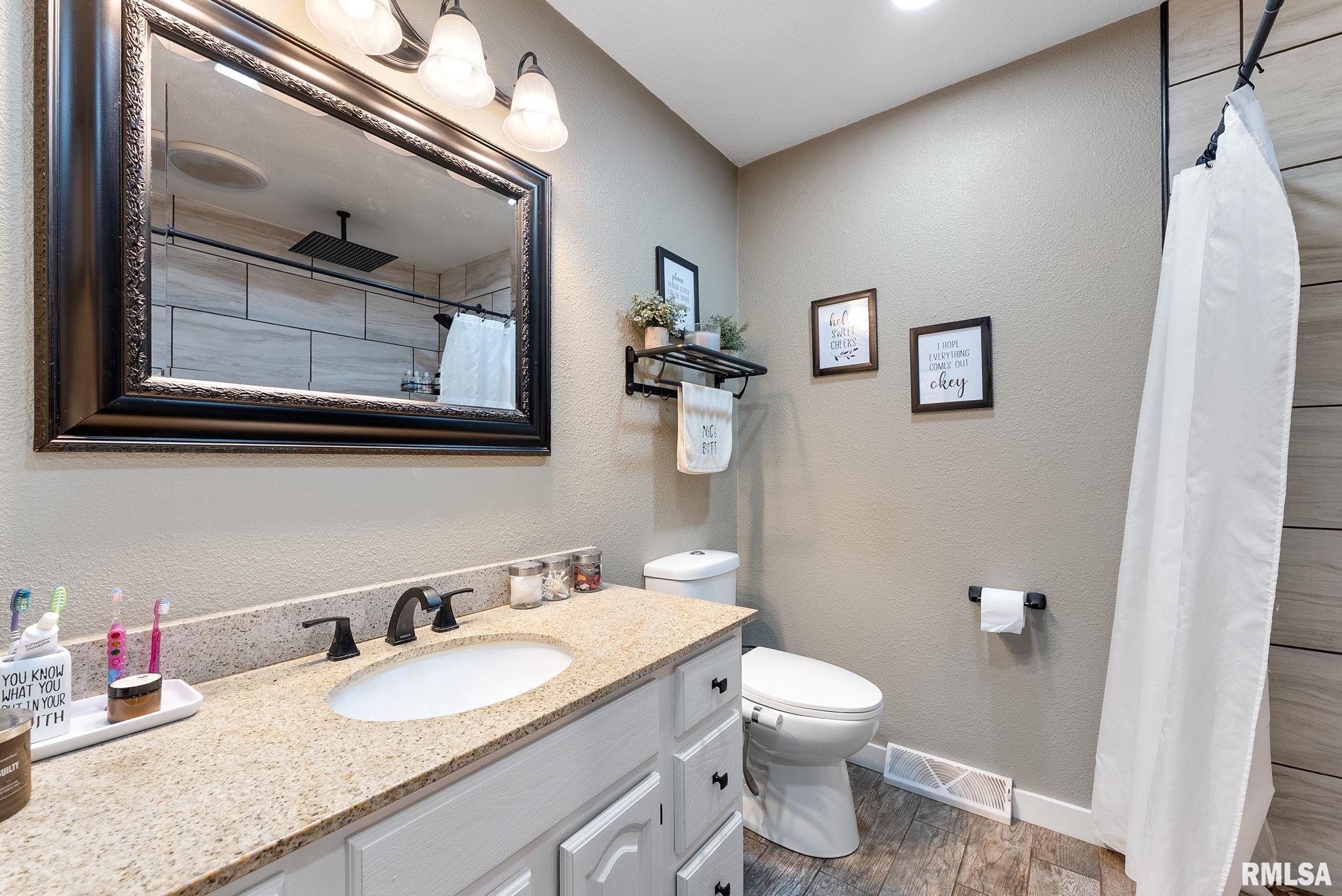 503 N Prospect Street, Cambridge, Illinois image 17